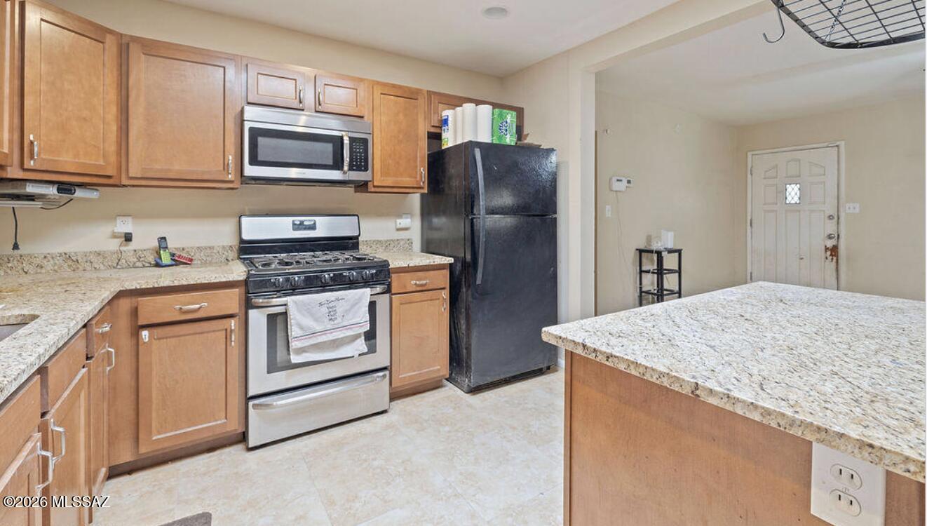 4301 E Lester Street