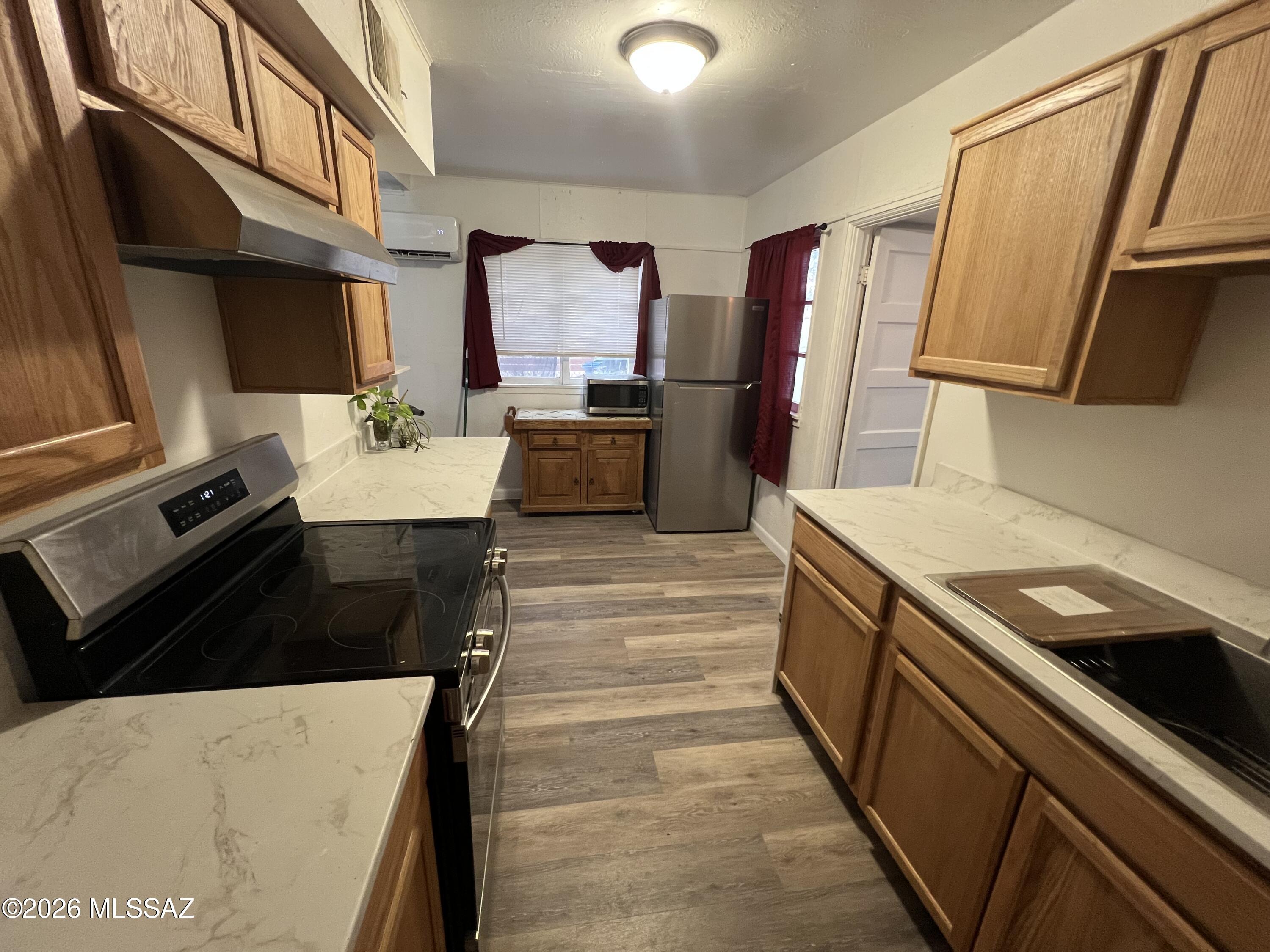 321 E Jacinto Street