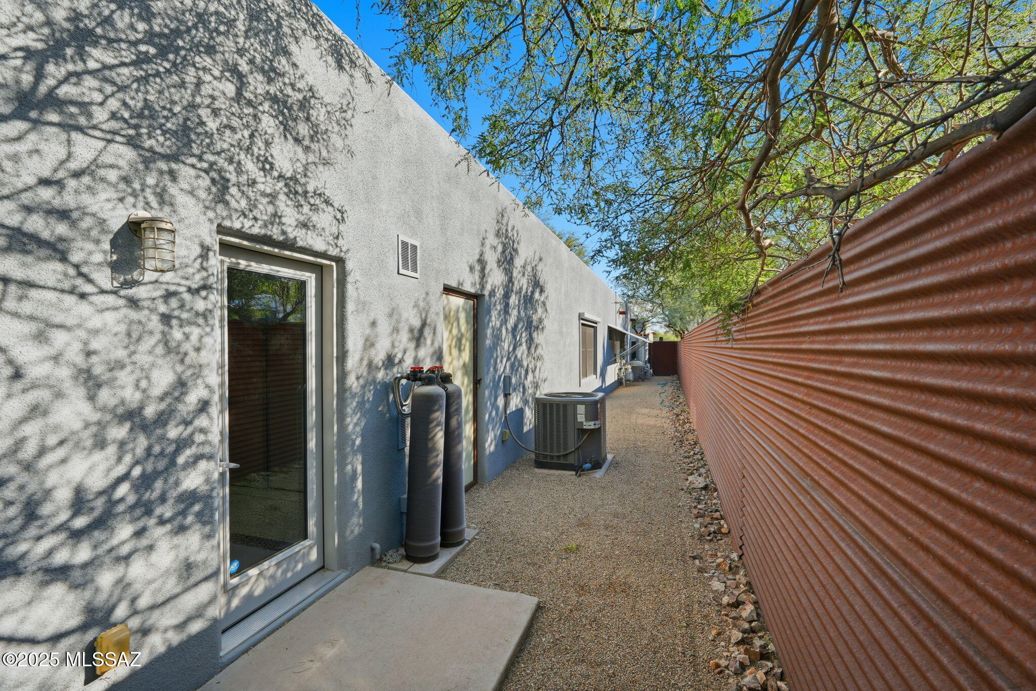 Catalina Poultry Acres NO 2 - Residential