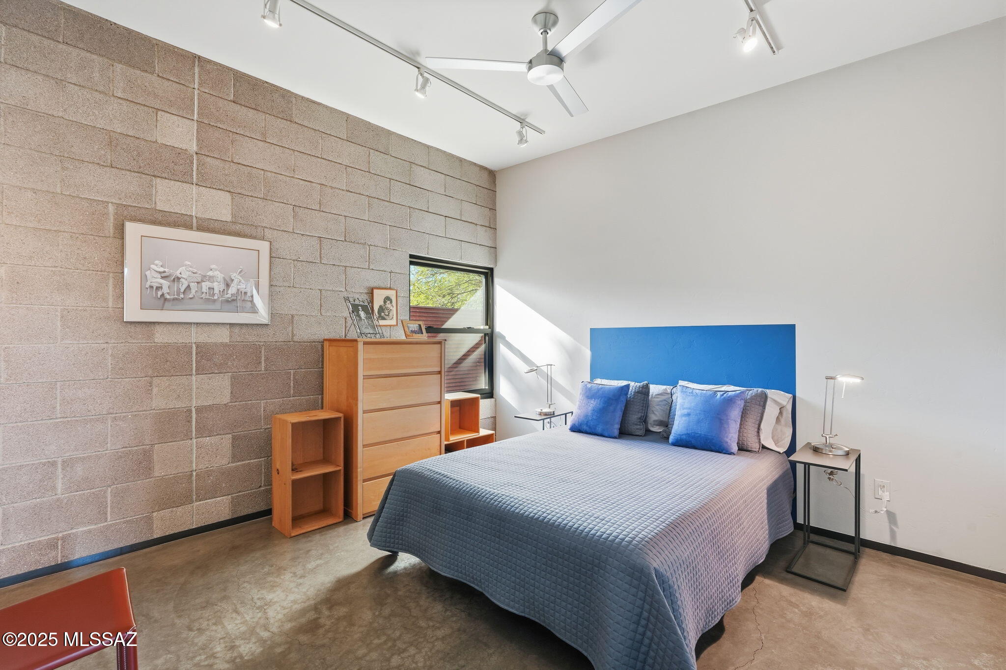Catalina Poultry Acres NO 2 - Residential