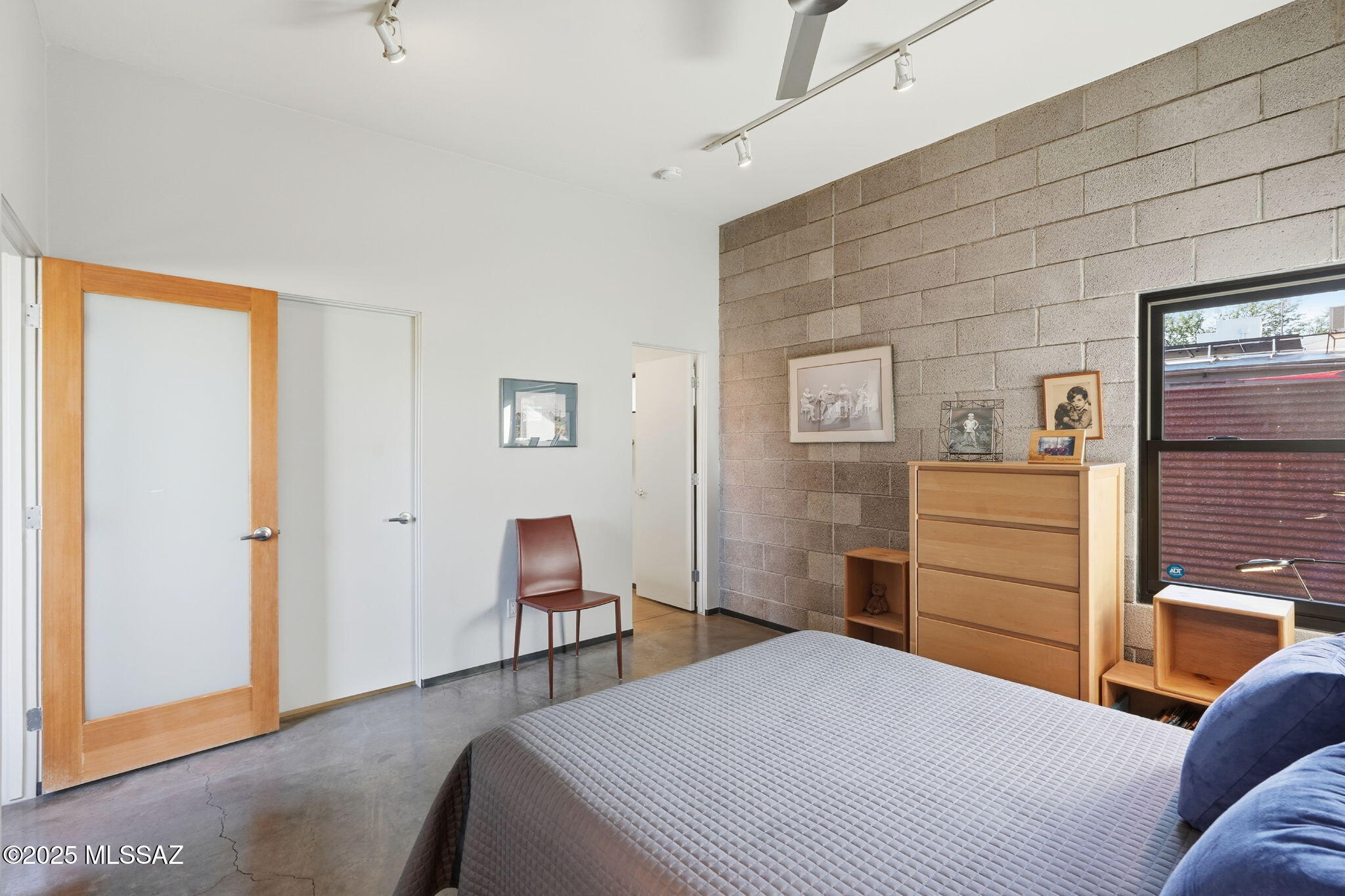 Catalina Poultry Acres NO 2 - Residential