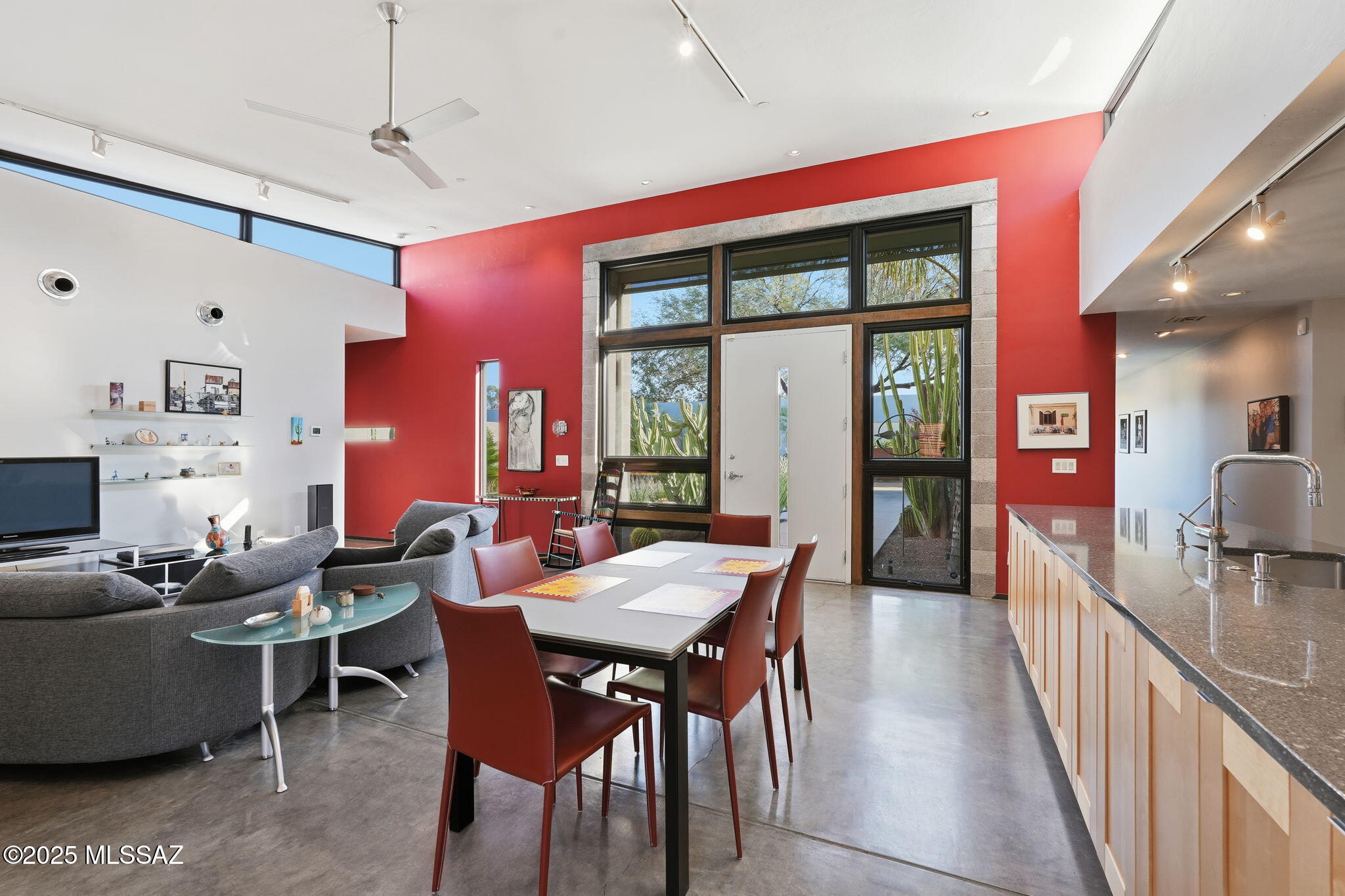 Catalina Poultry Acres NO 2 - Residential