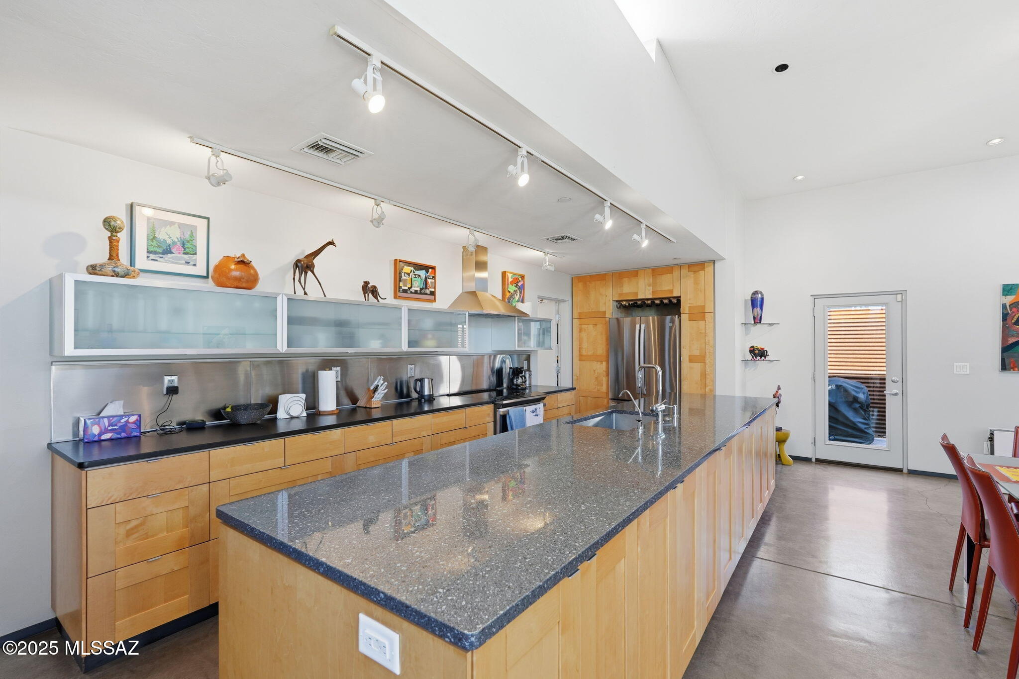 Catalina Poultry Acres NO 2 - Residential