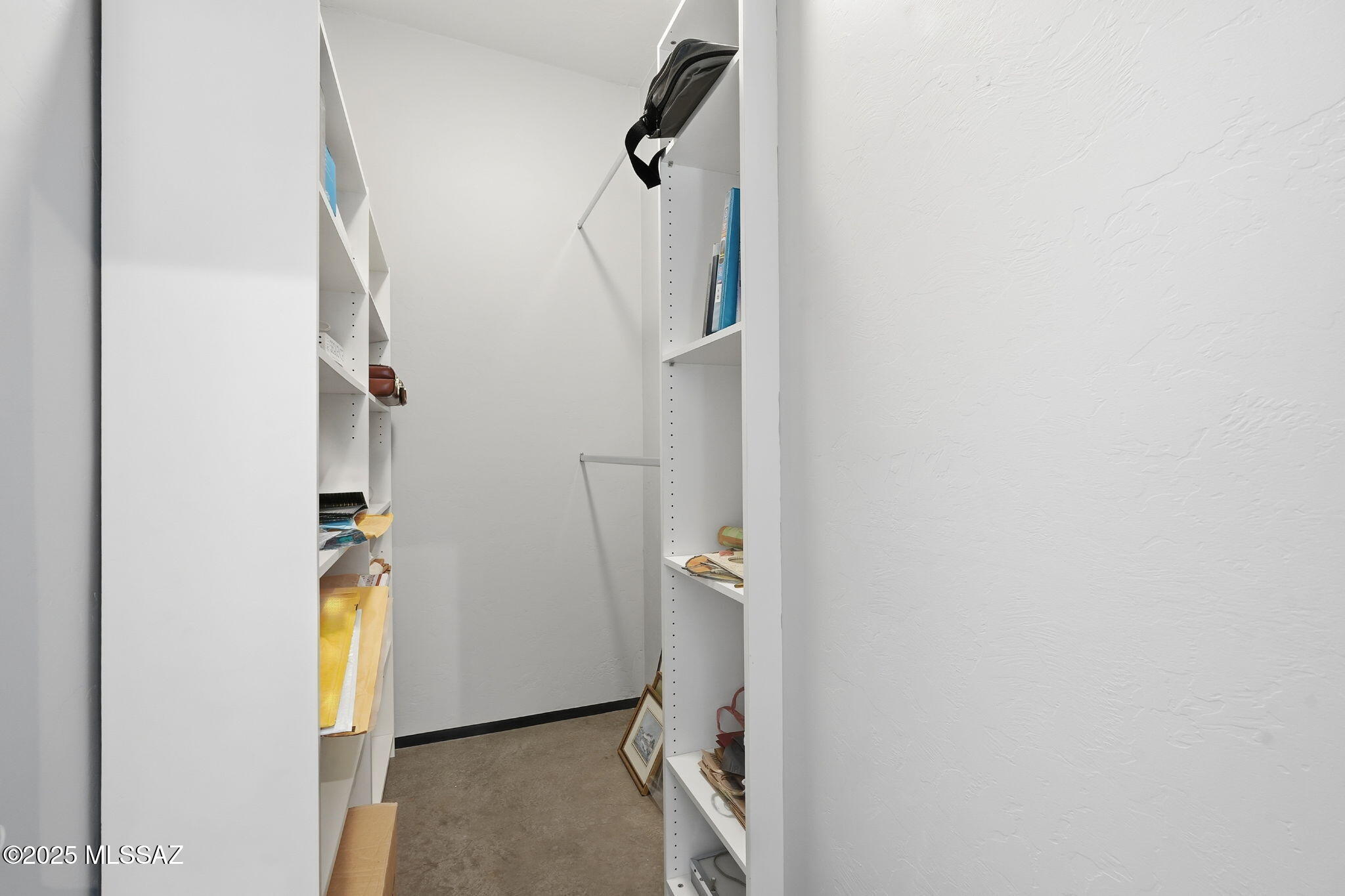 Catalina Poultry Acres NO 2 - Residential
