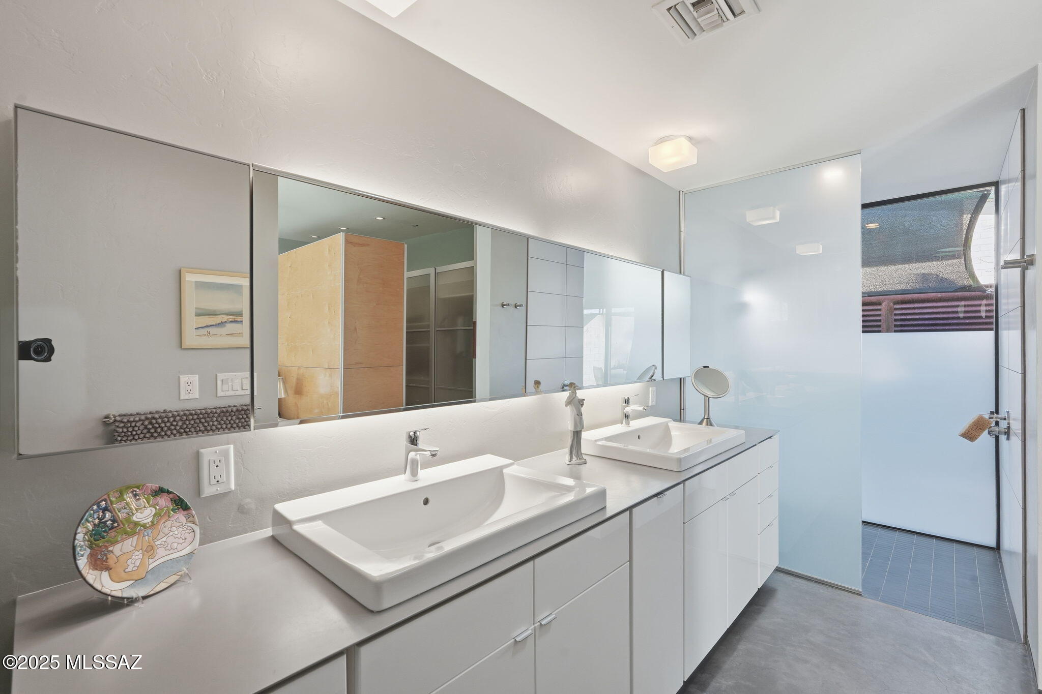 Catalina Poultry Acres NO 2 - Residential