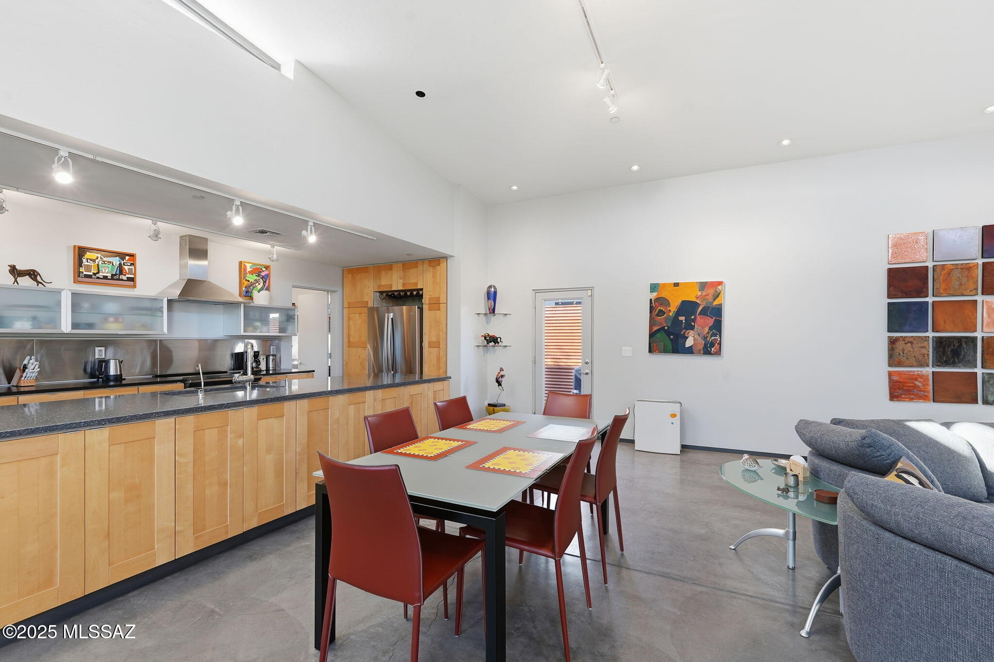 Catalina Poultry Acres NO 2 - Residential
