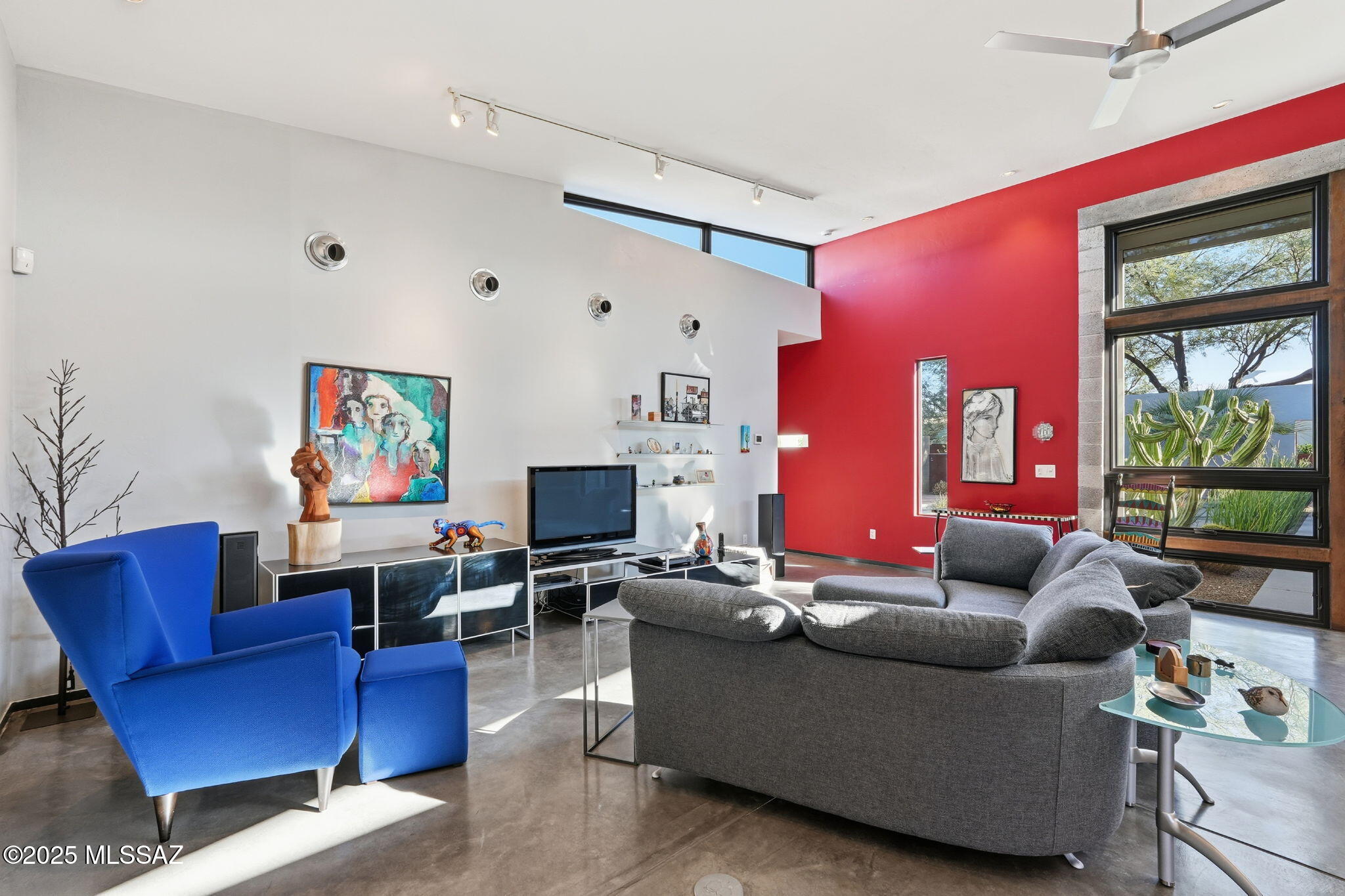 Catalina Poultry Acres NO 2 - Residential