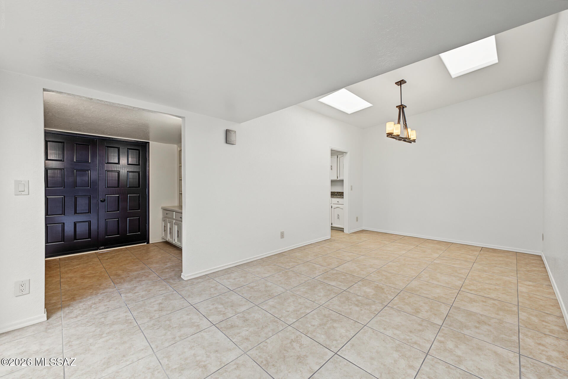 607 N Richey Boulevard