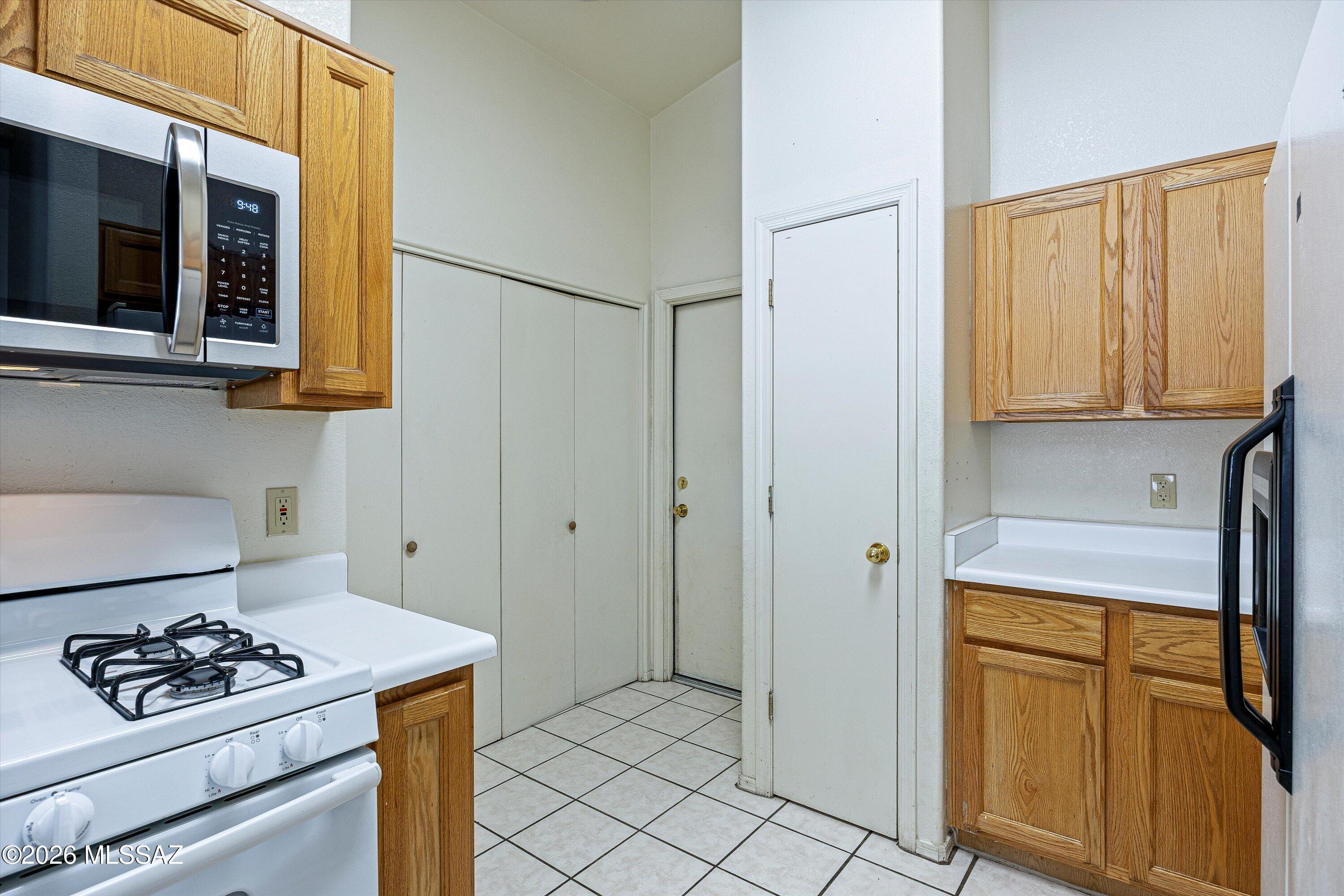 Elliott Homes At Rita Ranch (1-521) - Residential