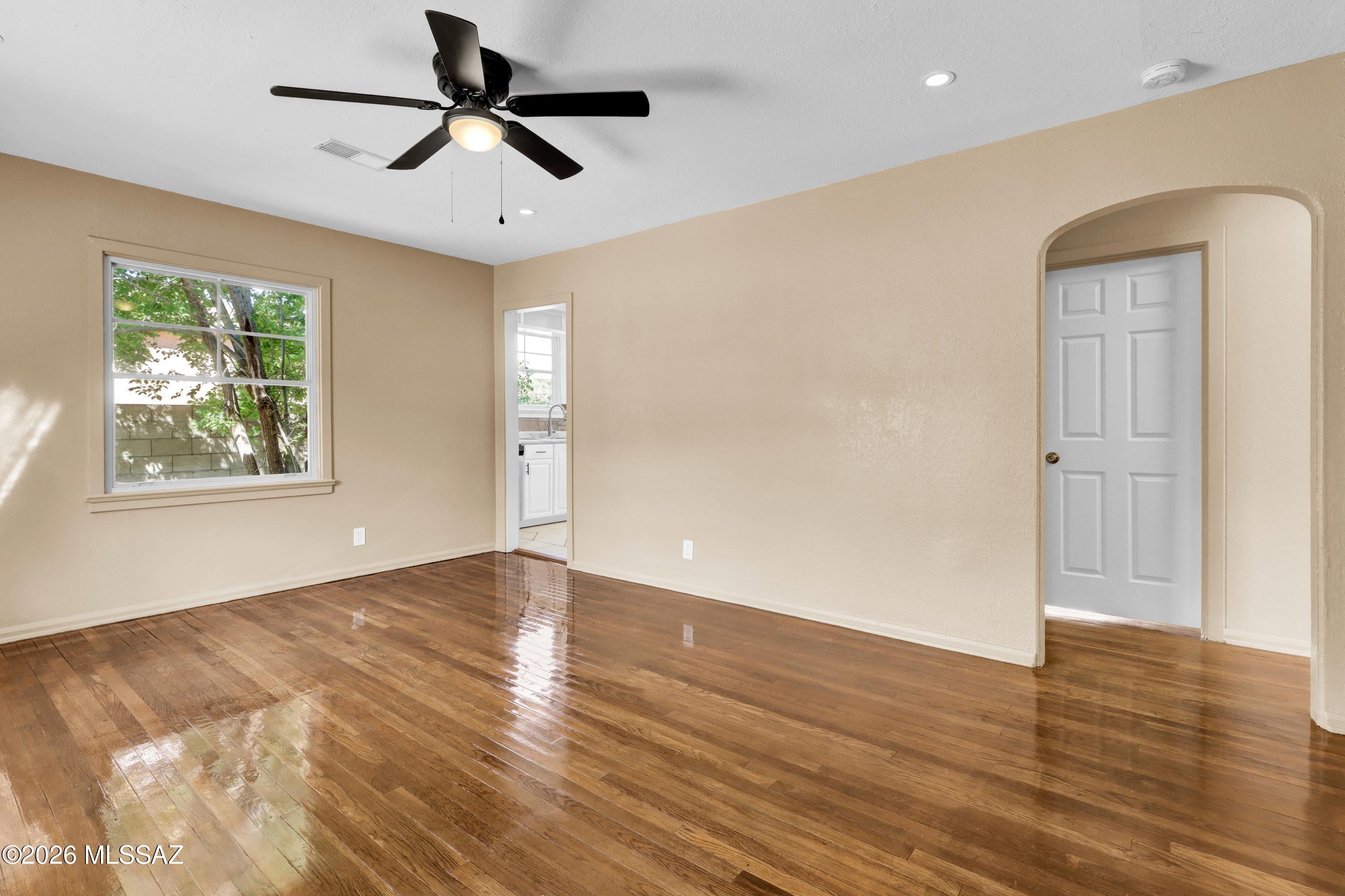 107 Bornite Avenue