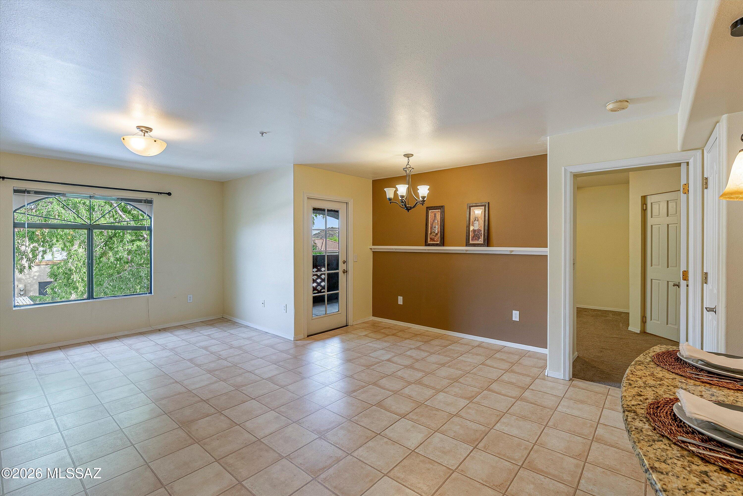 5751 N Kolb Road 18201