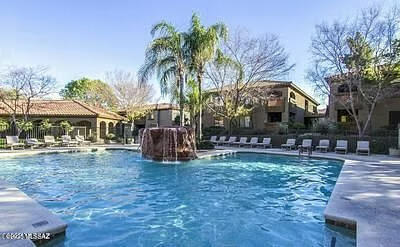 5751 N Kolb Road 18201