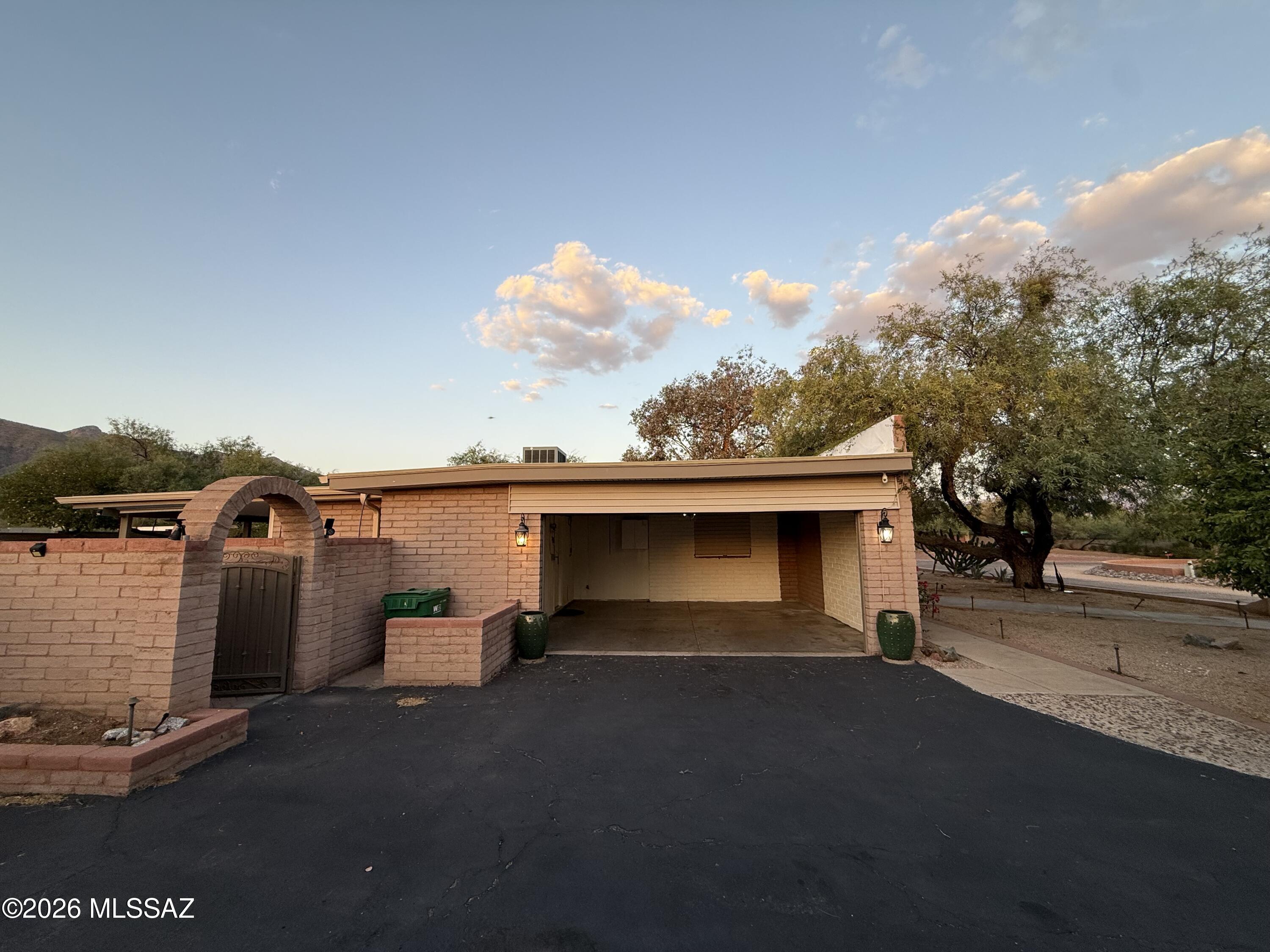 Tres Lomas North 3  (1-81) - Residential Lease