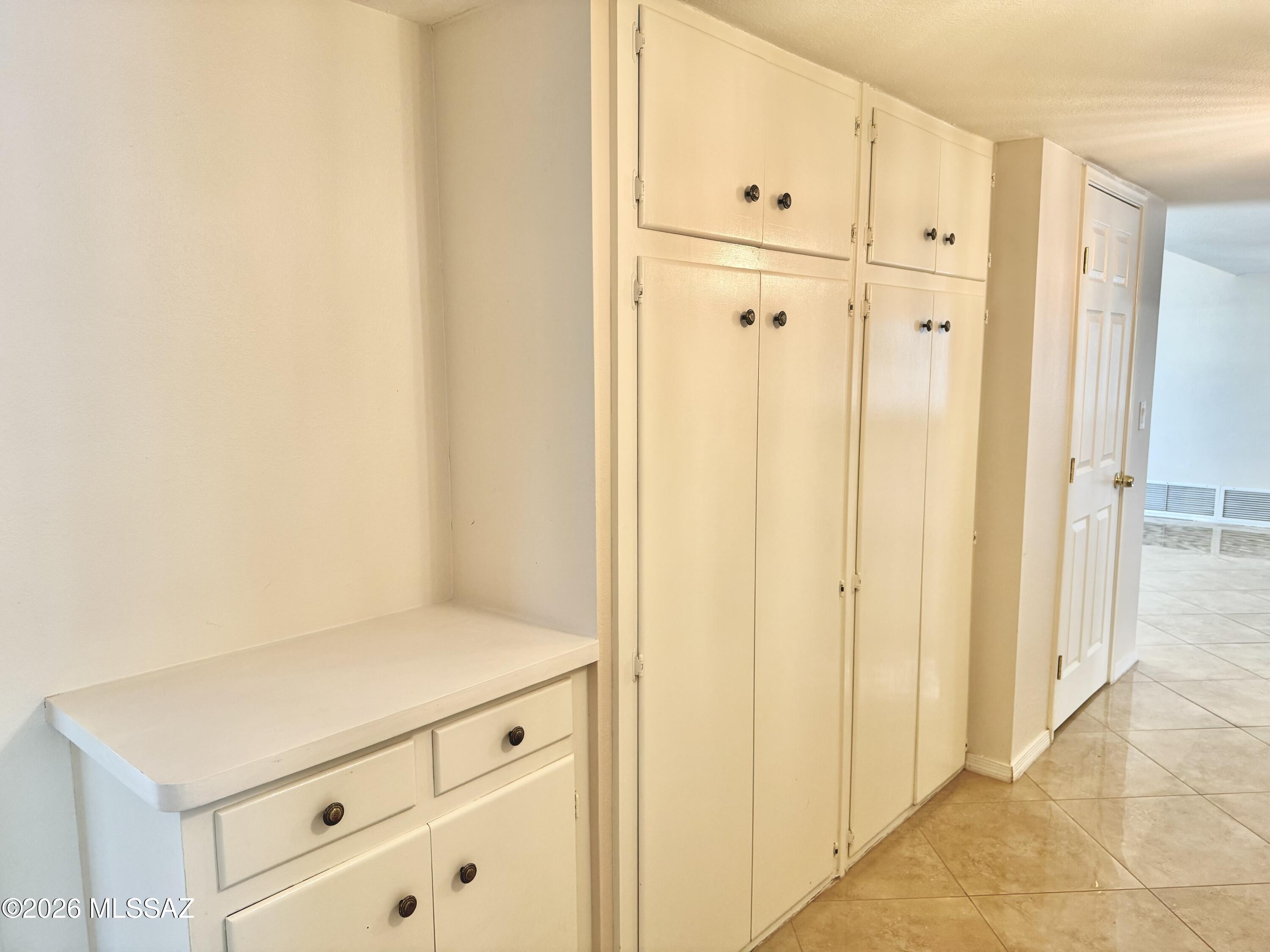 Tres Lomas North 3  (1-81) - Residential Lease
