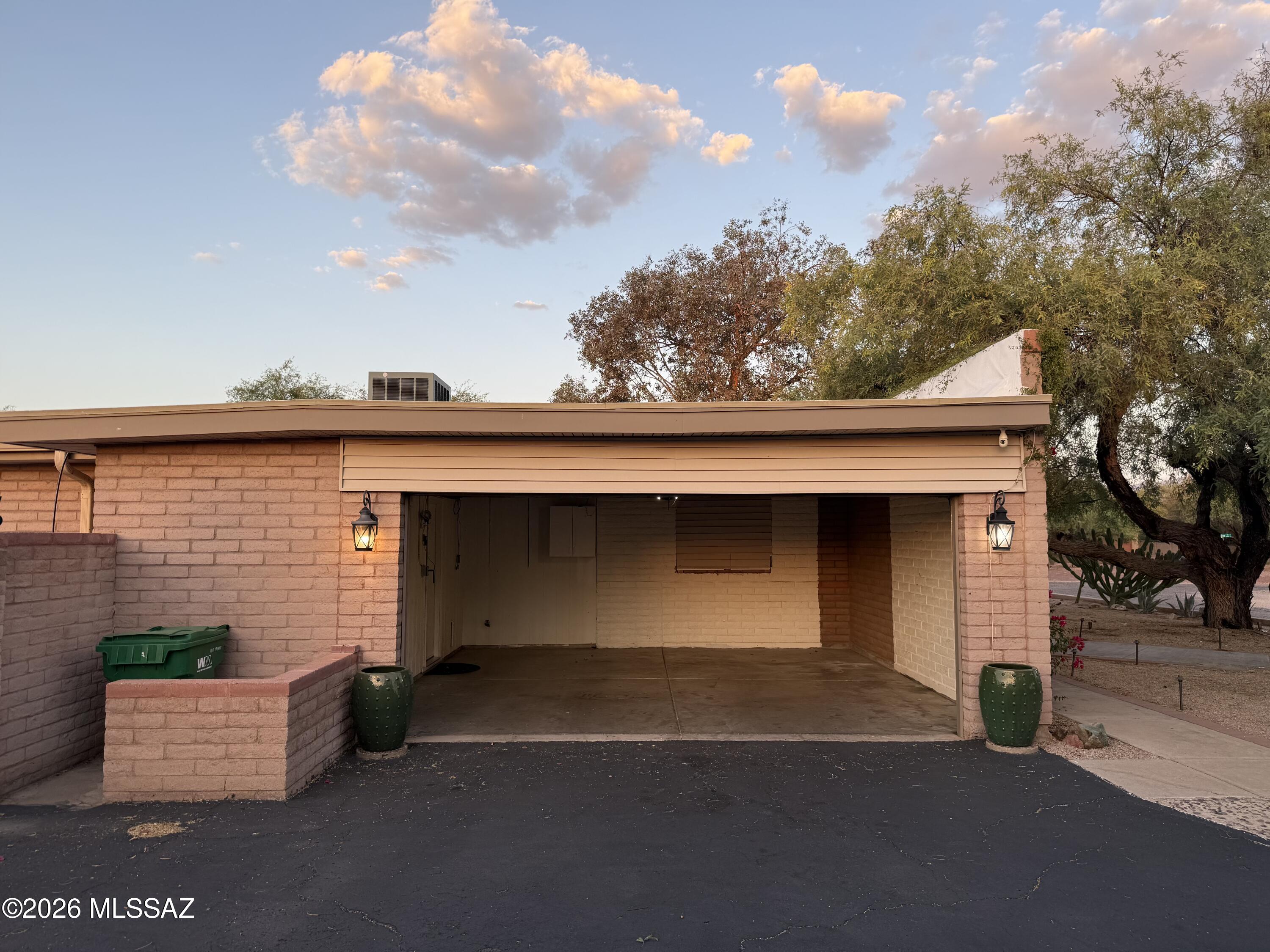 Tres Lomas North 3  (1-81) - Residential Lease
