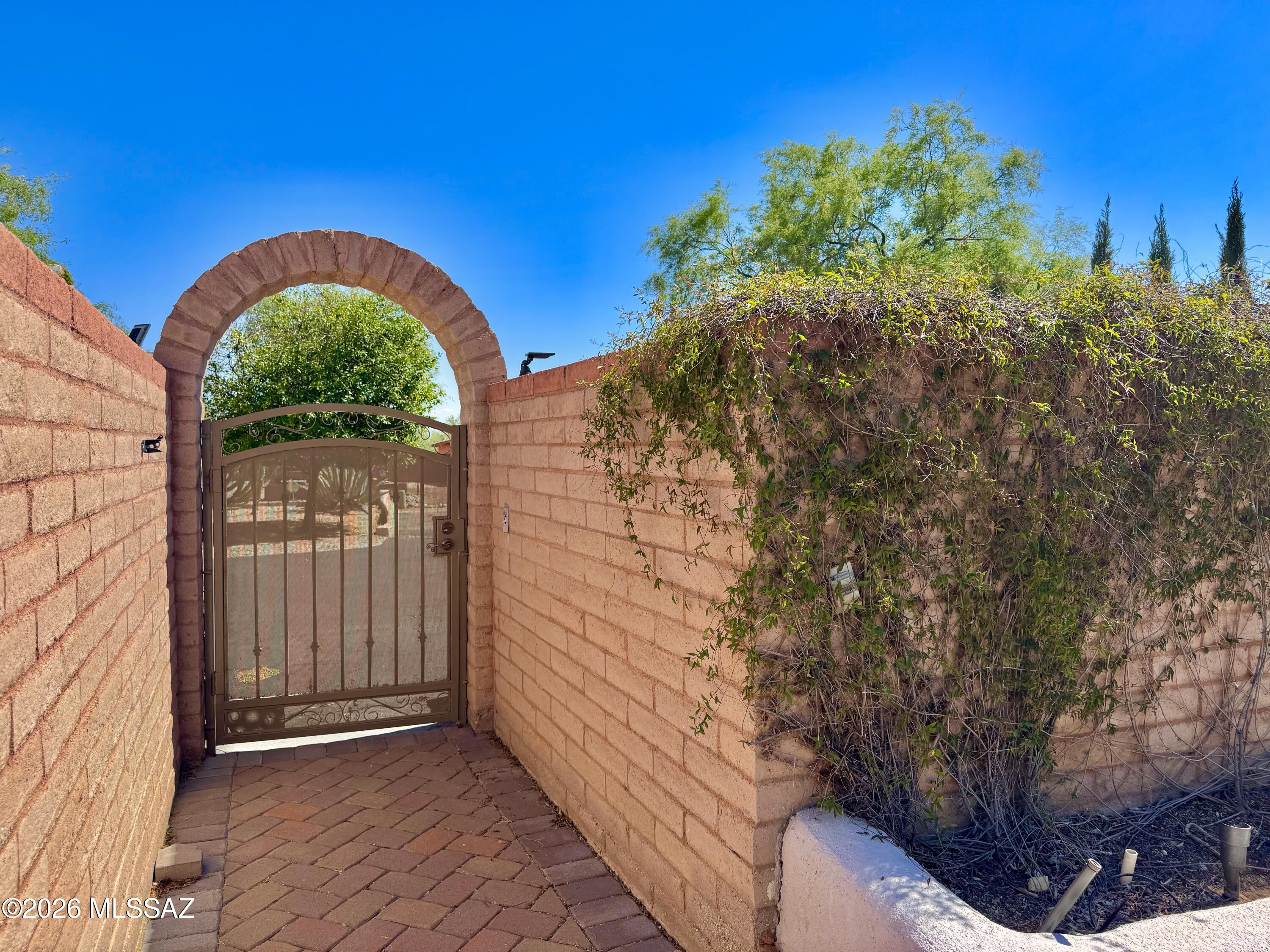 Tres Lomas North 3  (1-81) - Residential Lease