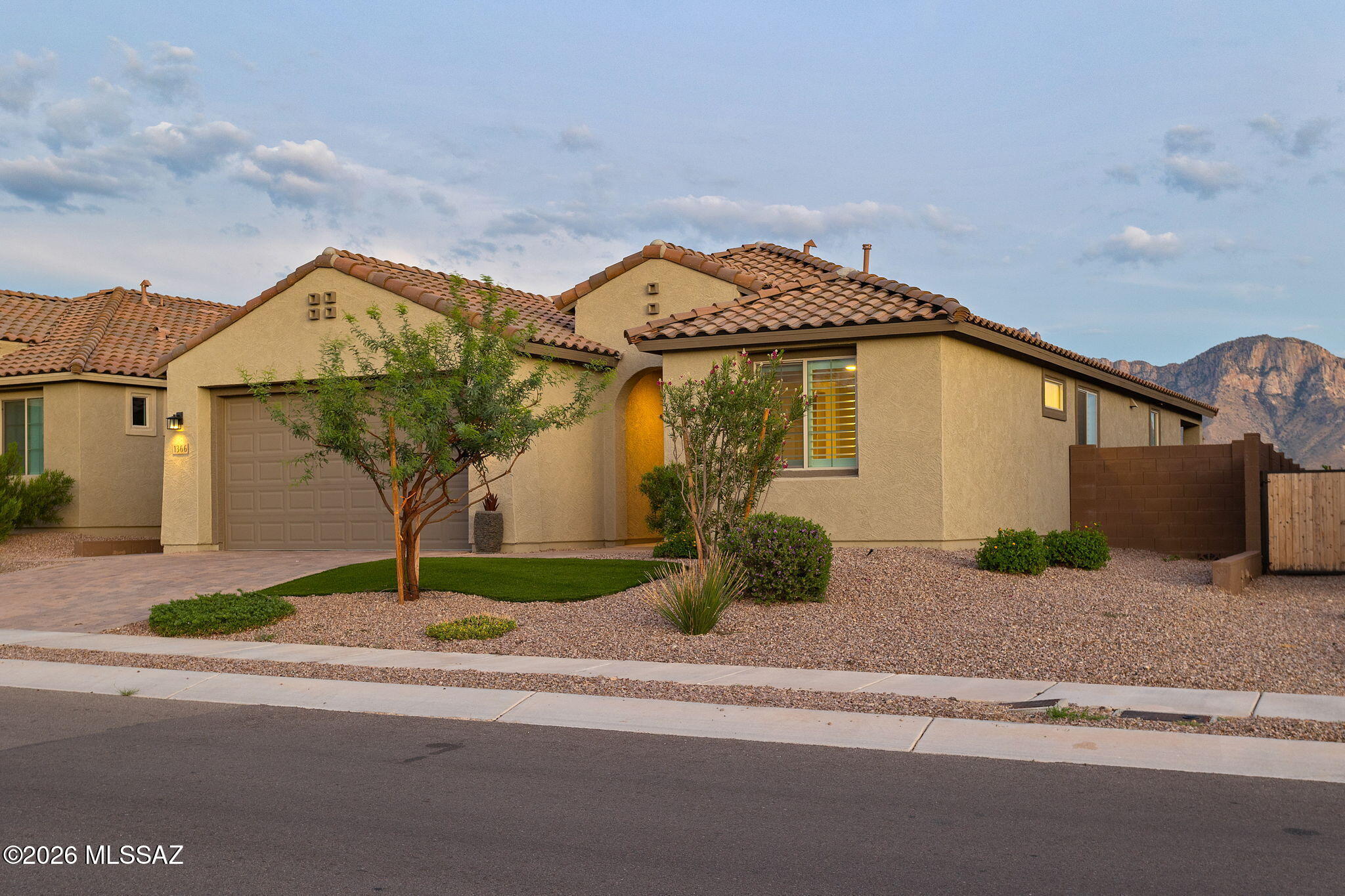 1366 E Paseo Arroyo Mayor