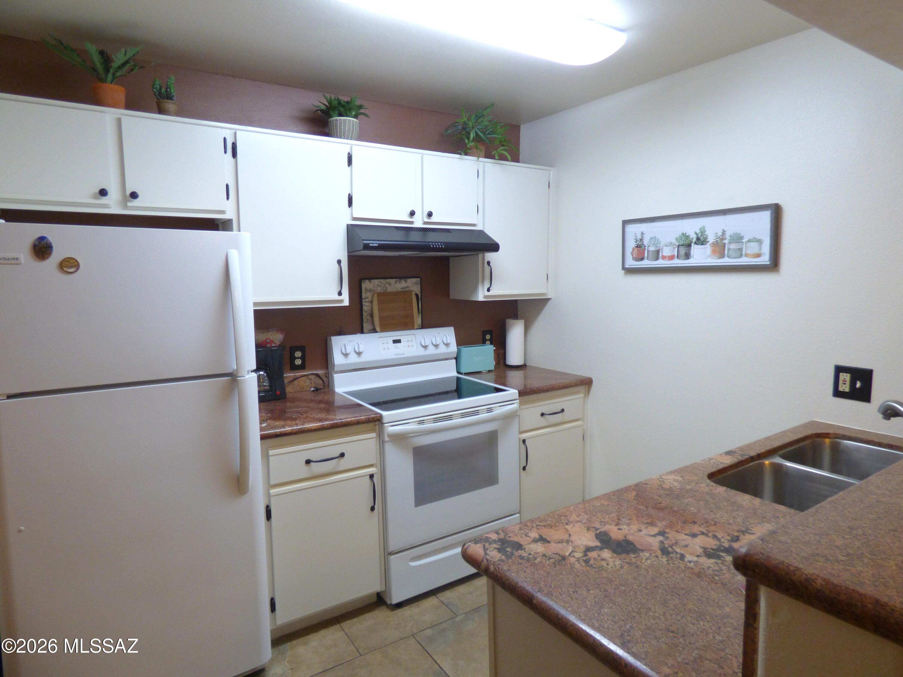 Veranda at Ventana Condominiums - Residential Lease
