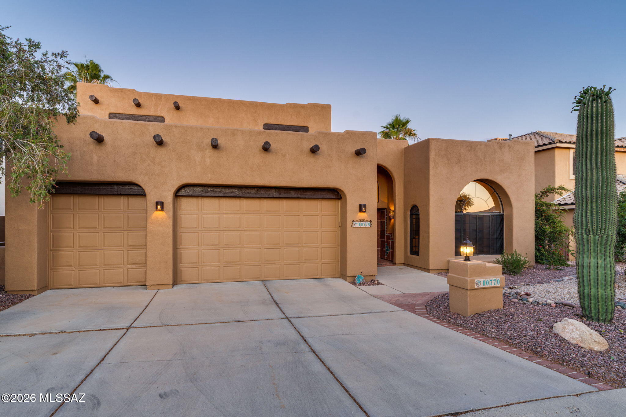 10770 N La Quinta Drive