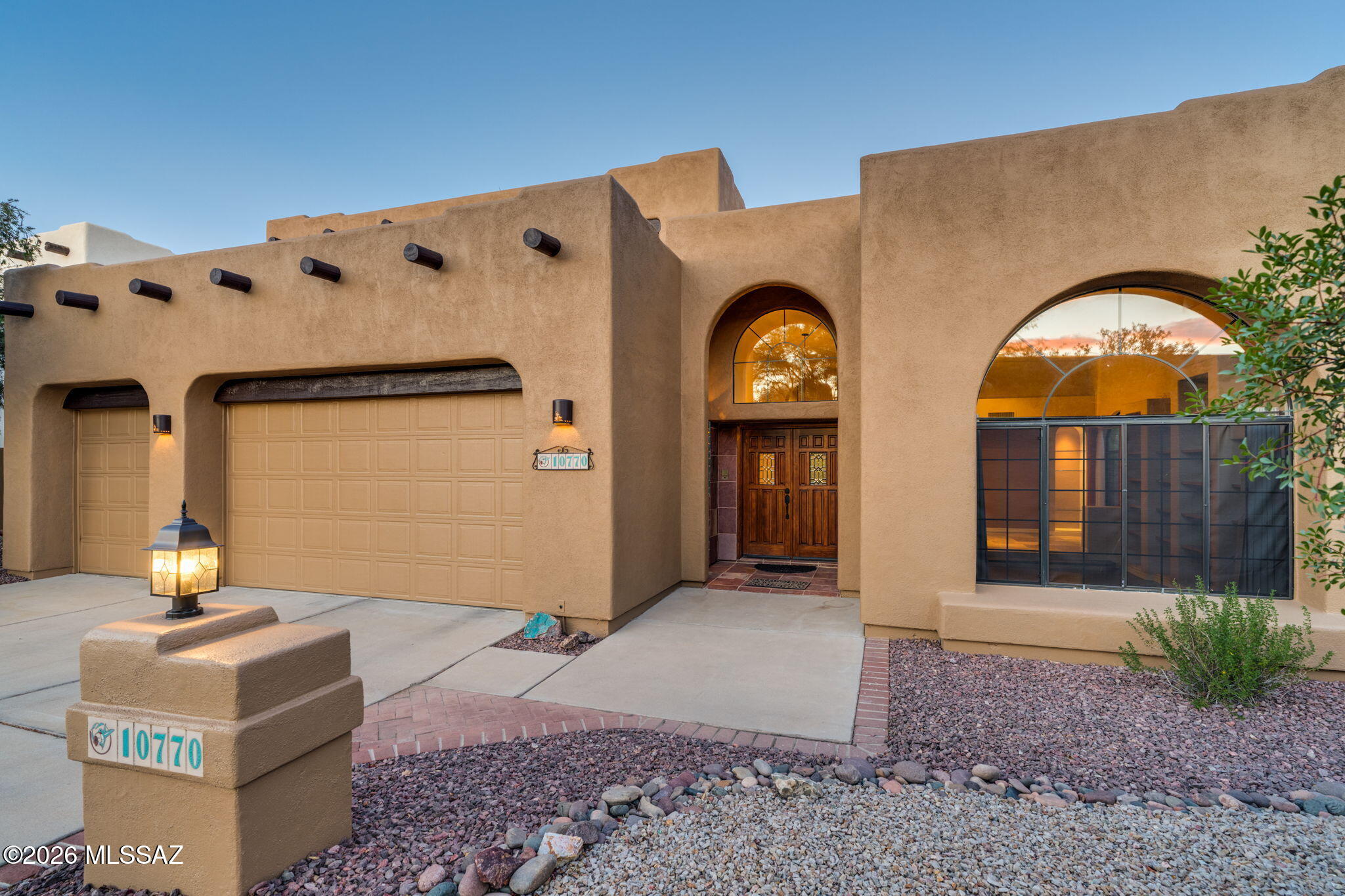 10770 N La Quinta Drive
