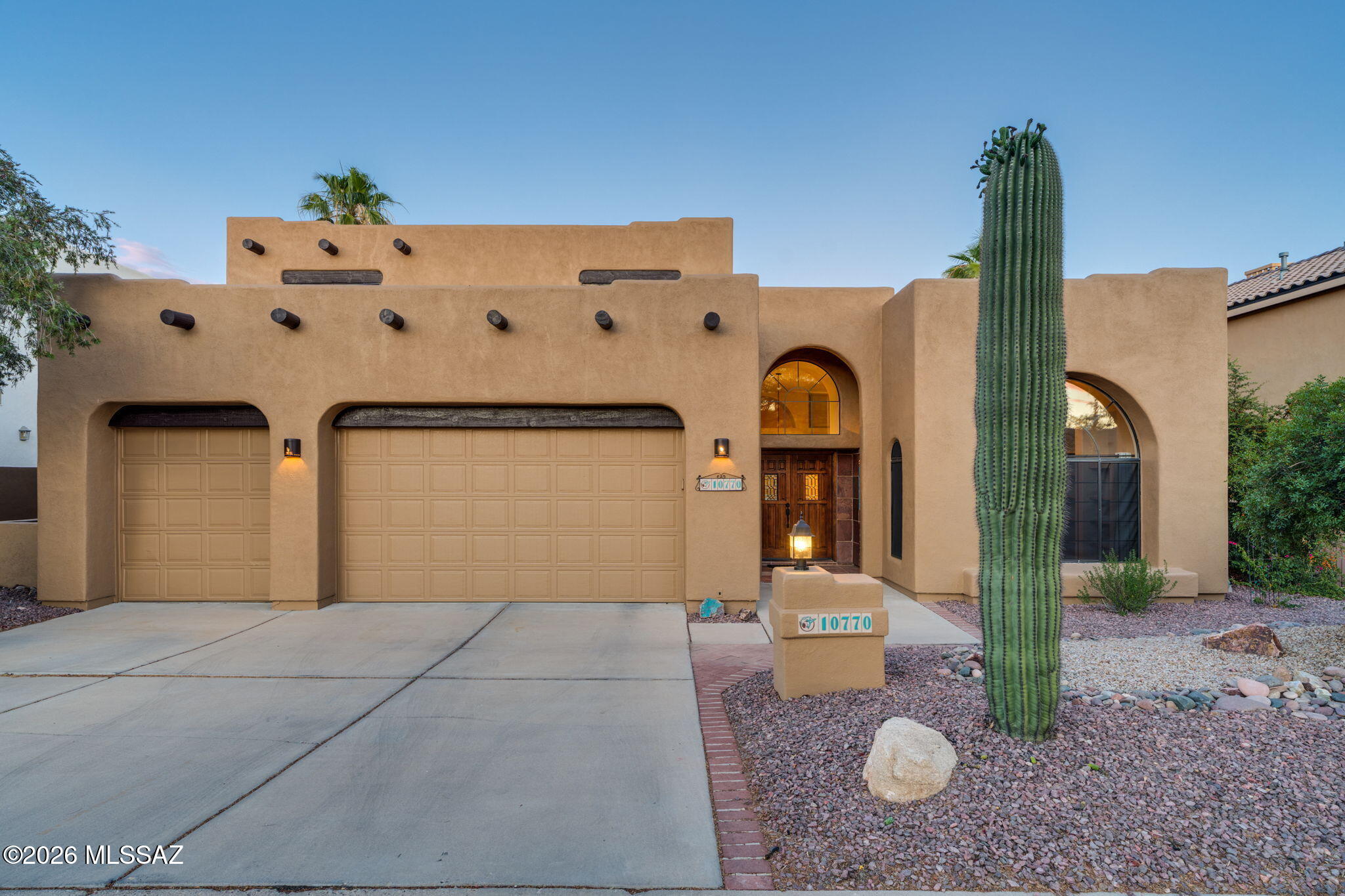 10770 N La Quinta Drive