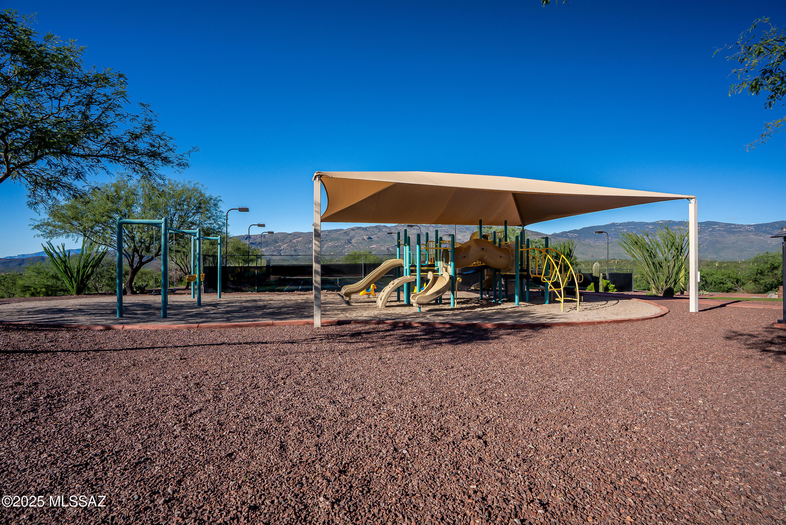 Coyote Creek (1-395) - Residential
