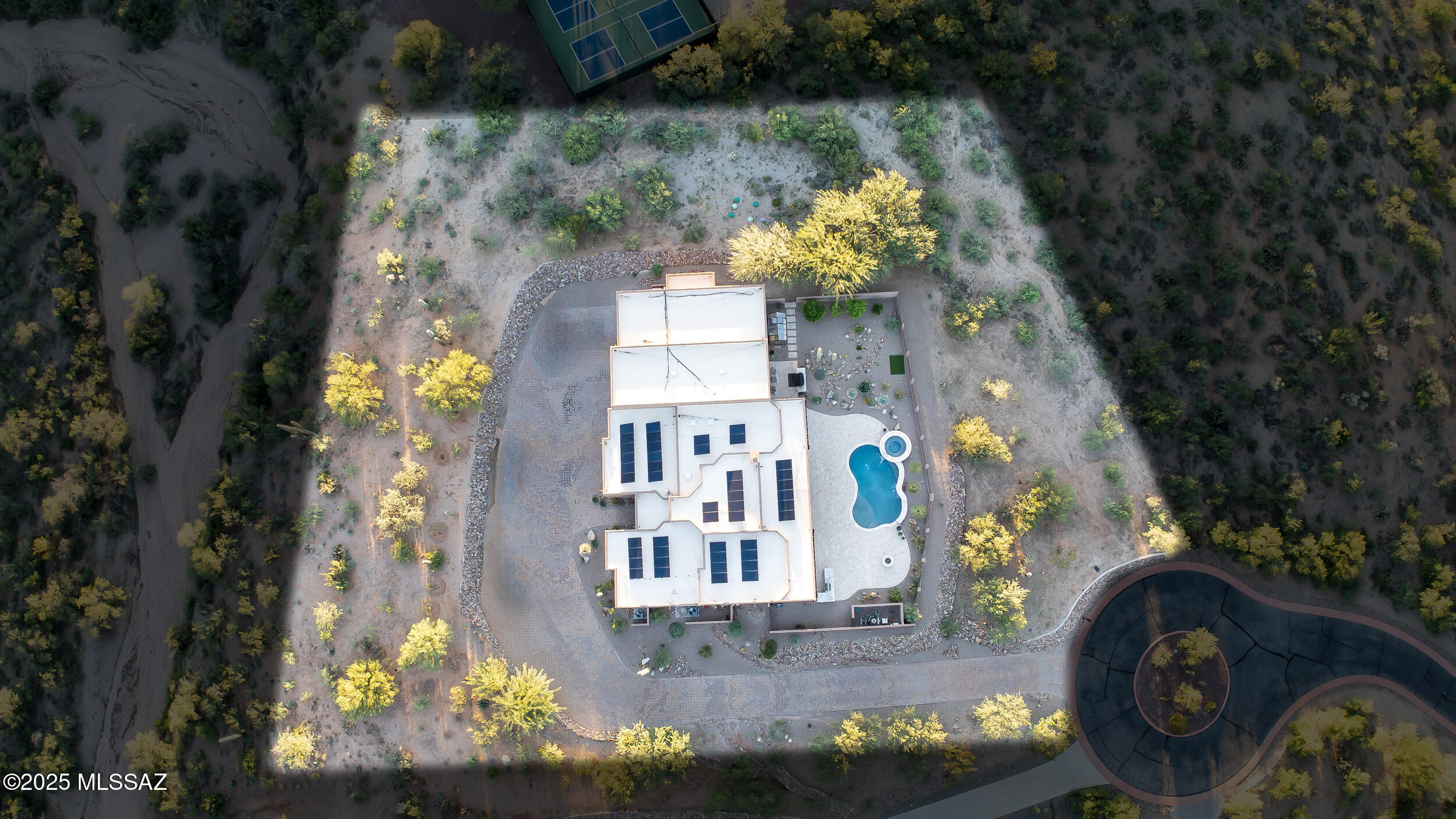 Coyote Creek (1-395) - Residential