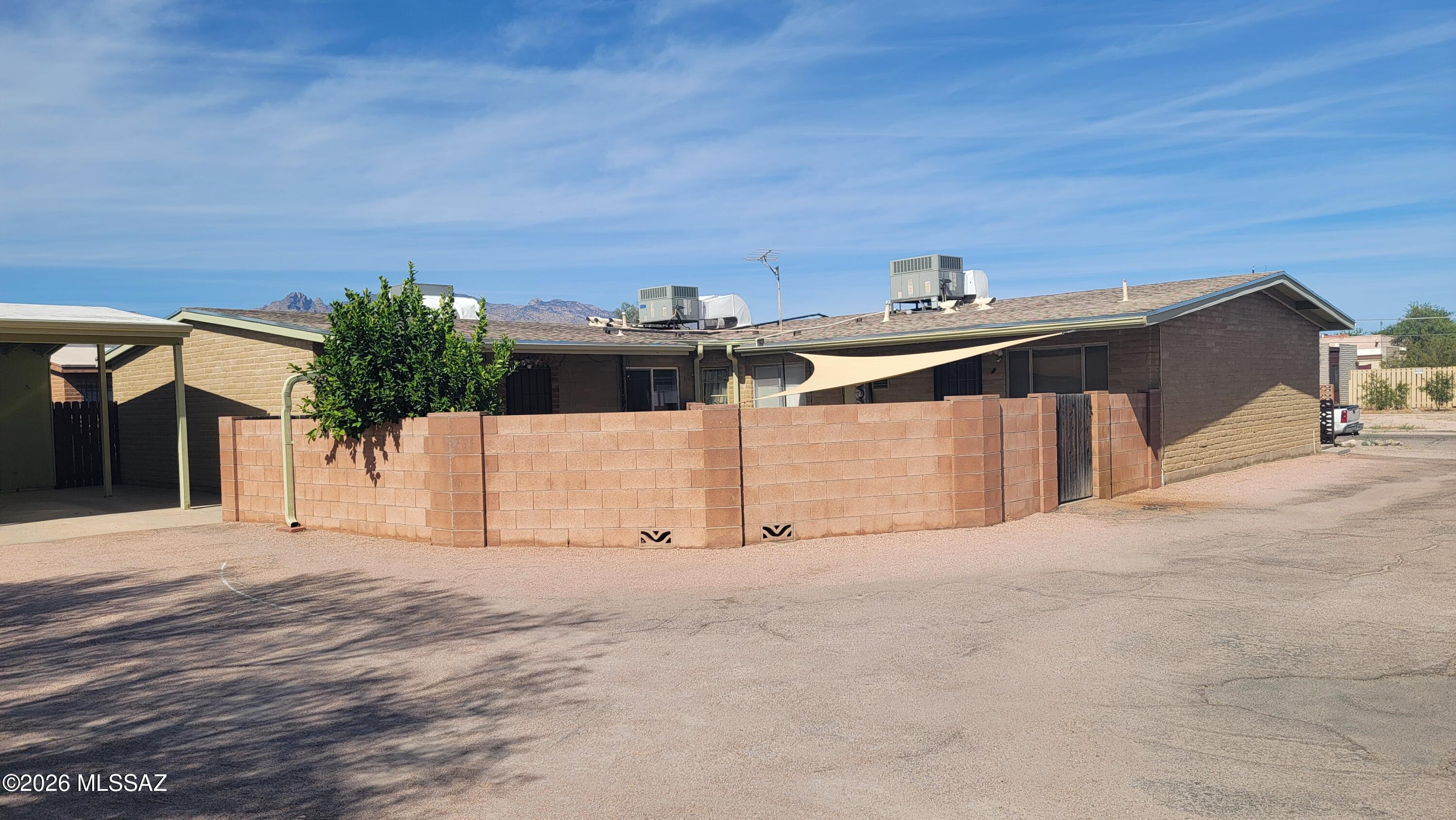 3211 N Cherry Avenue