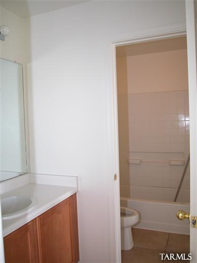 Gladden Farms BLK 12 - Residential Lease
