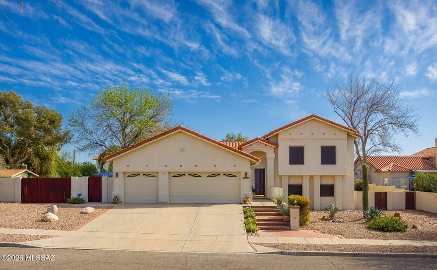 Beautiful views in a prime location in desirable Sabino Creek.Situated on a cul-de-sac, this spacious 5BR/3BA tri-level
offers 2,463 sqft on 0.38 acre lot.Improvements include new plumbing ('25),new HVAC('25),new roof('23),pool replaster w/deck coating('22) new water heater('24).Flooring is concrete,wood & tile.Main level features a large living area w/french doors to outdoor patio, formal dining,updated kitchen w/center island, granite cc'tops,SS appliances.Updated primary suite on upper level offers dual sinks, soaking tub, walk-in shower.Secondary BR'S are on upper & lower levels.Family room w/ fireplace &
direct access to backyard.Spectacular backyard is entertainers dream. Pool, spa,waterfall, built-in BBQ w/bar & sitting
area.SimpliSafe security system,Google mesh WIFI.3 car garage. Very nice!