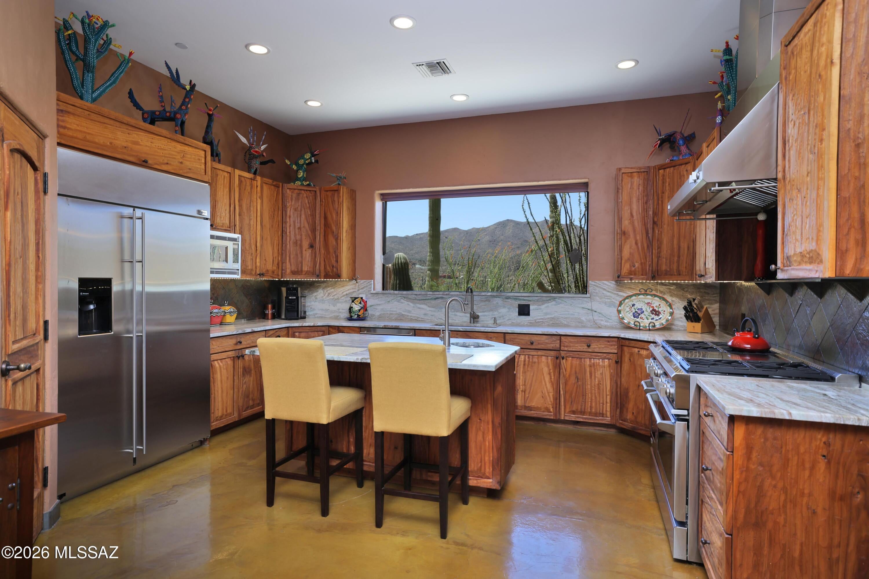 3700 N Avenue Dos Vistas