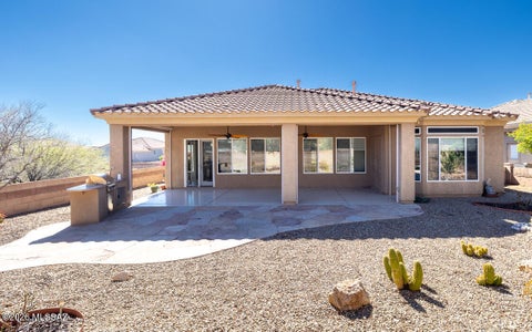 Photo of 13806 N Heritage Canyon Drive, Marana, AZ 85658 (MLS # 22623895)