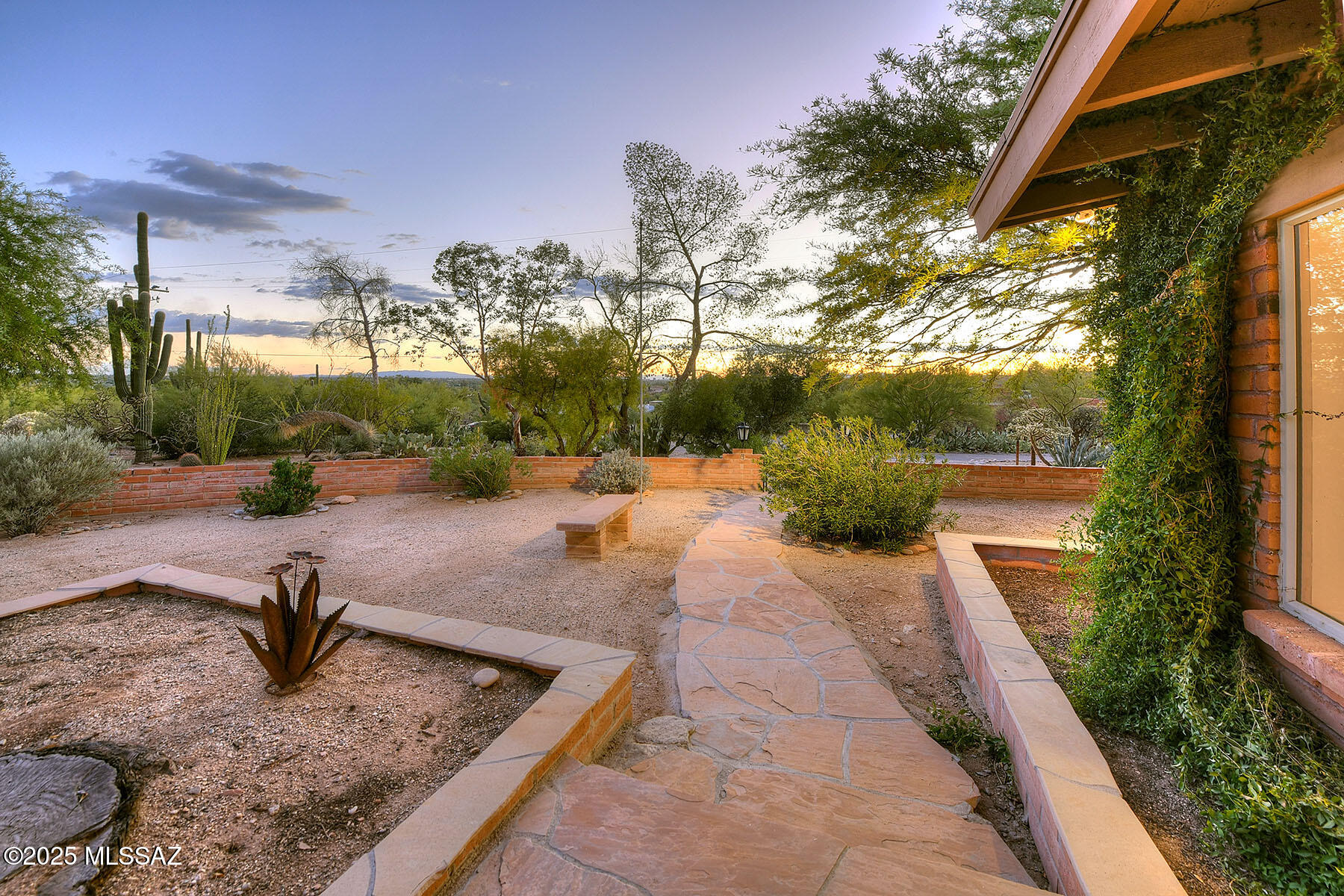Beverly Hills of Tucson - Residential
