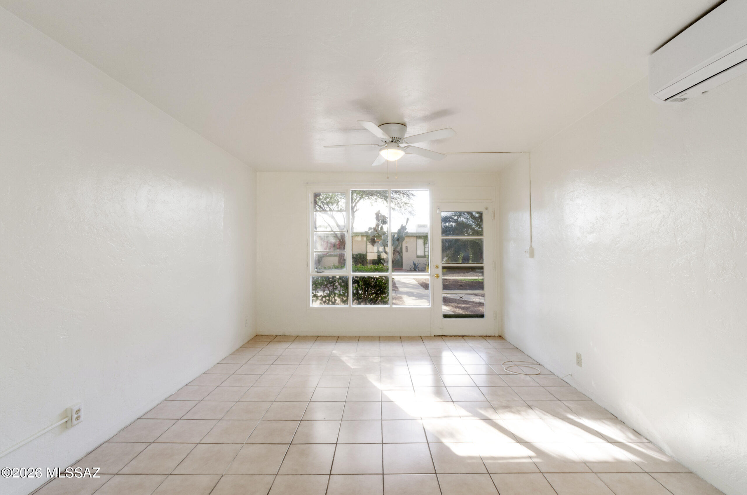 Country Club Manor Condos (1-51) - Residential Lease
