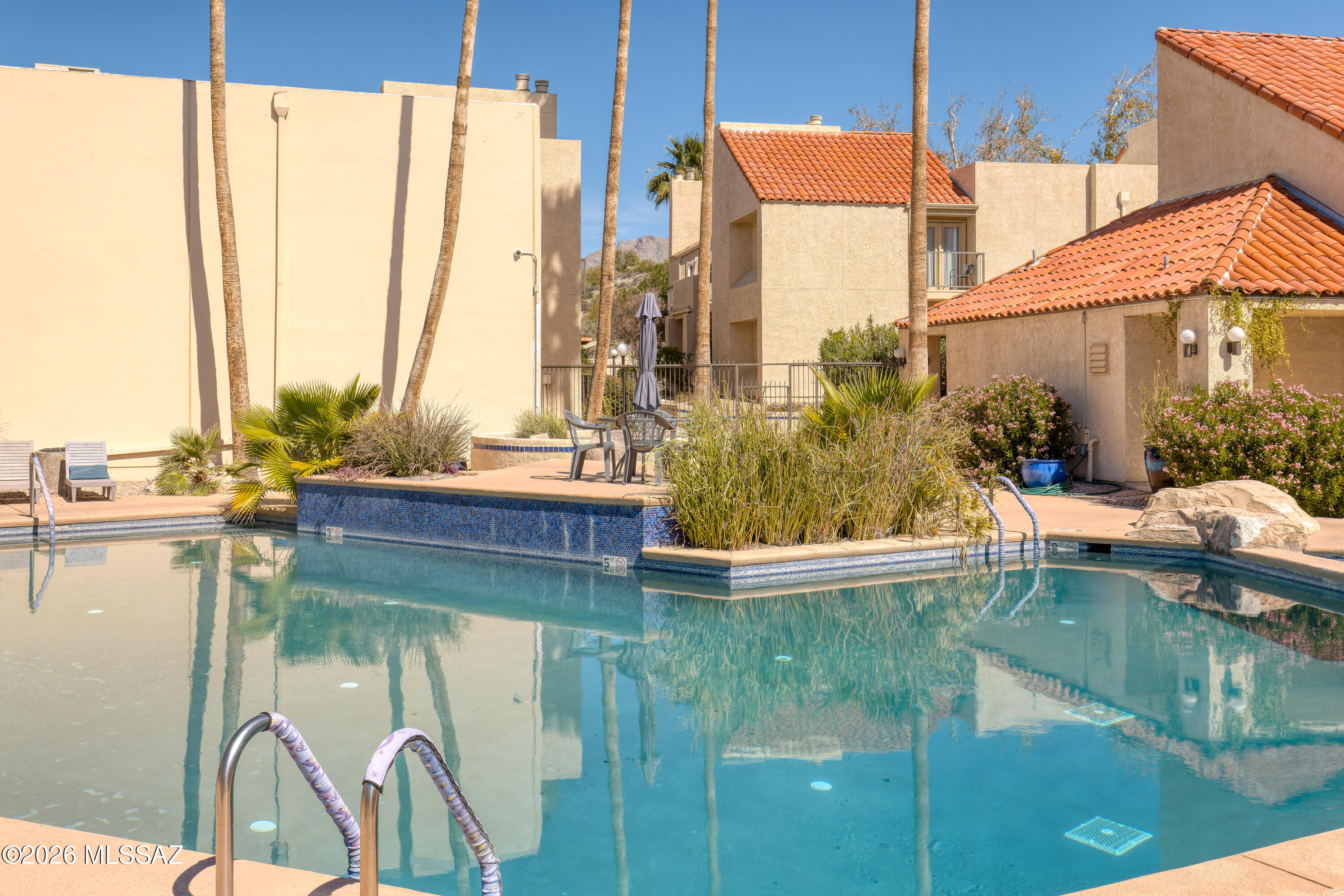 Casitas Real Condos. - Residential
