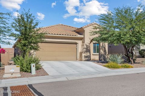 Photo of 7068 W Cliff Spring Trail, Marana, AZ 85658 (MLS # 22528941)