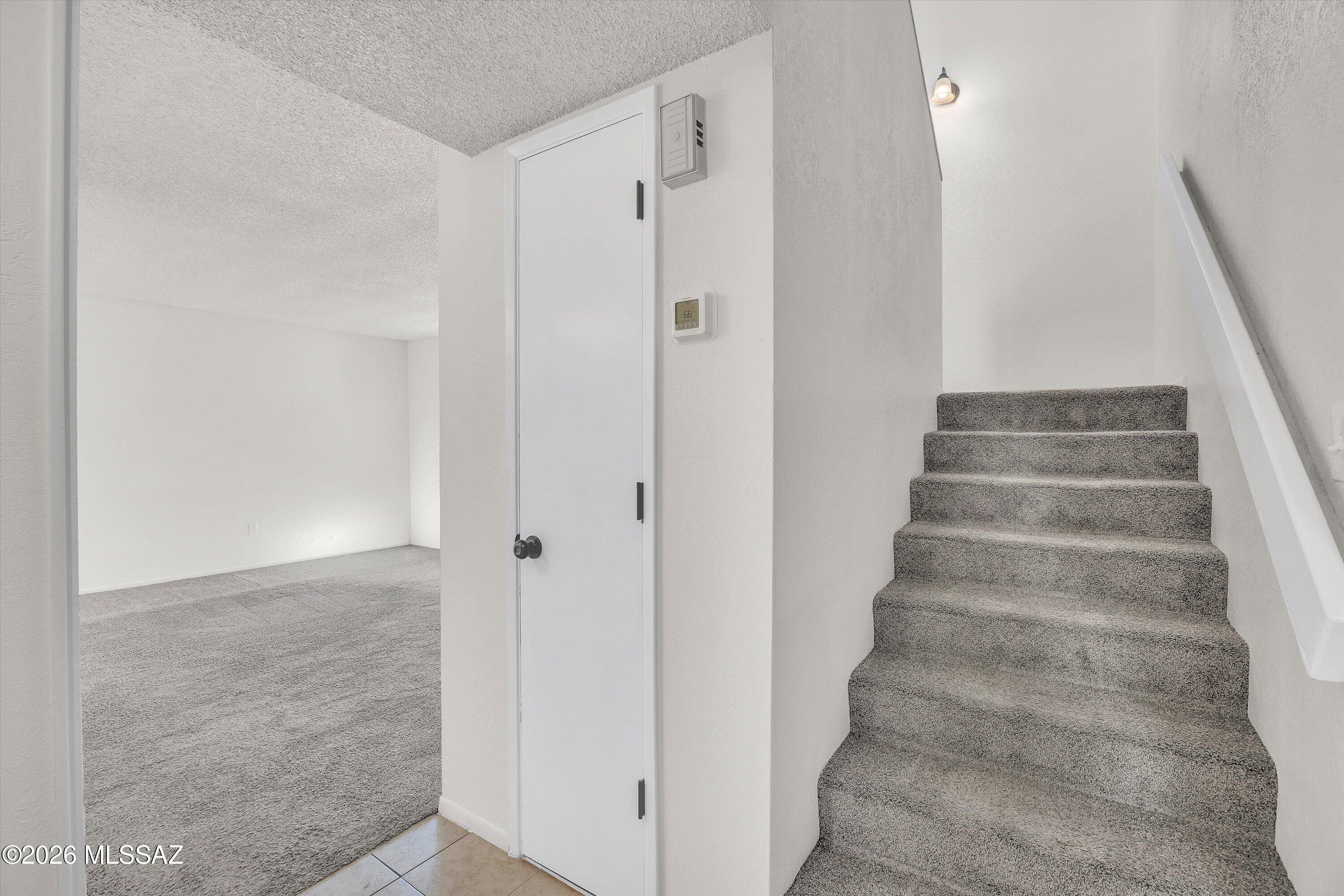 Belle-Capri (1-18) - Residential