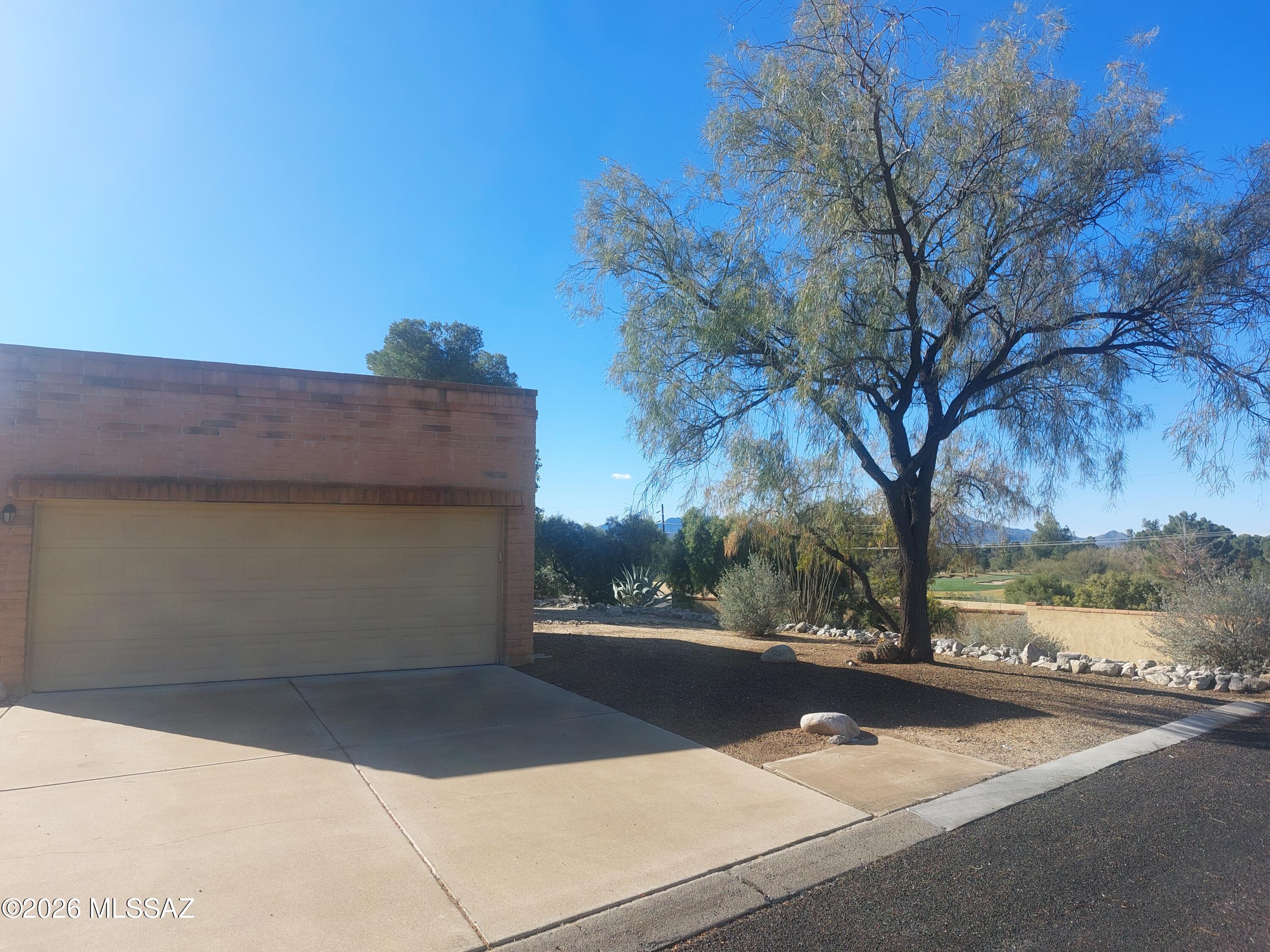 8563 N Candlewood Loop