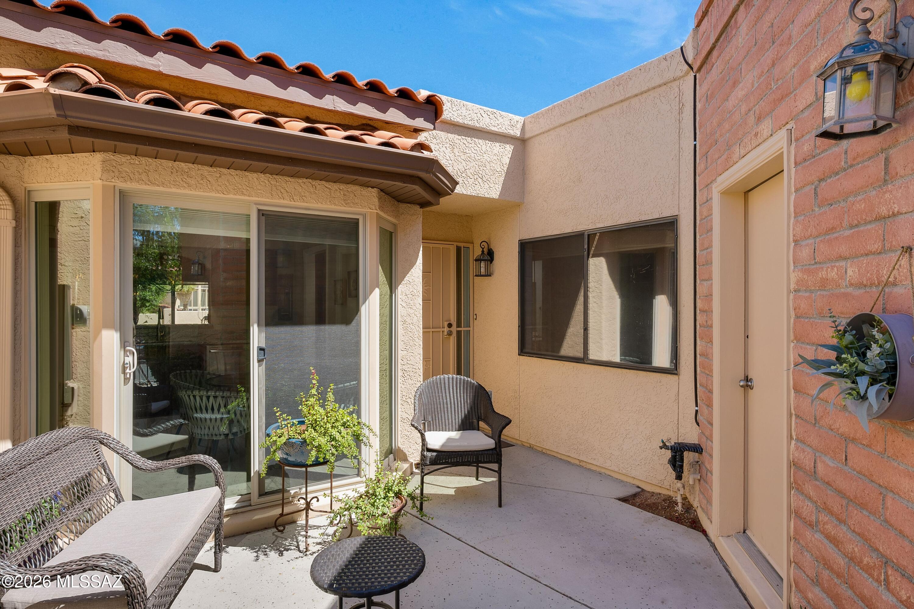 111 E Inverness Drive