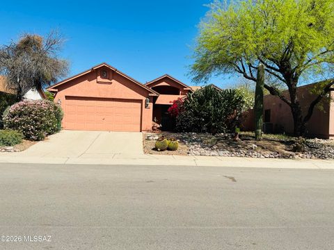 Photo of 2700 W Camino De La Joya, Tucson, AZ 85742 (MLS # 22608020)