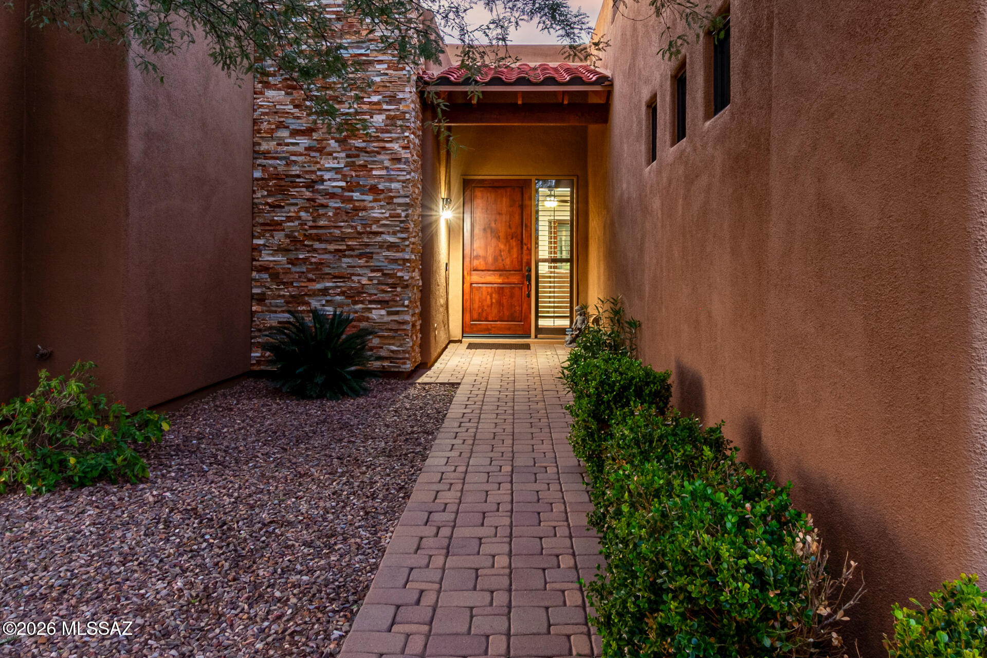 11049 E Carved Tree Court