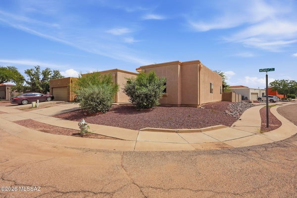 5497 S WEMBLY RD, TUCSON, AZ 85746 - Image a092838a63b088c104f5e9ac6cf2d8a4/415620084