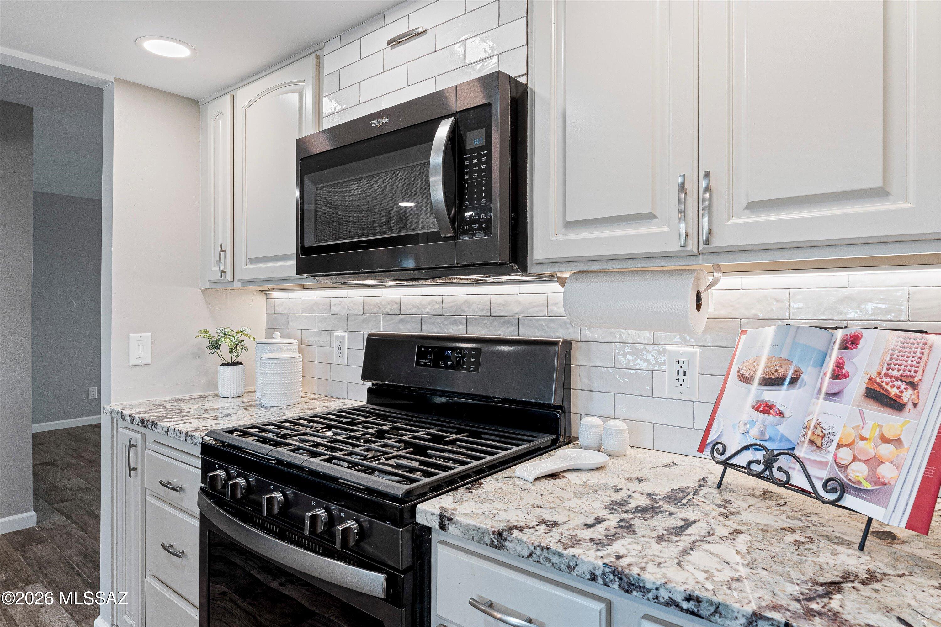 La Canada Foothills (1-75) - Residential