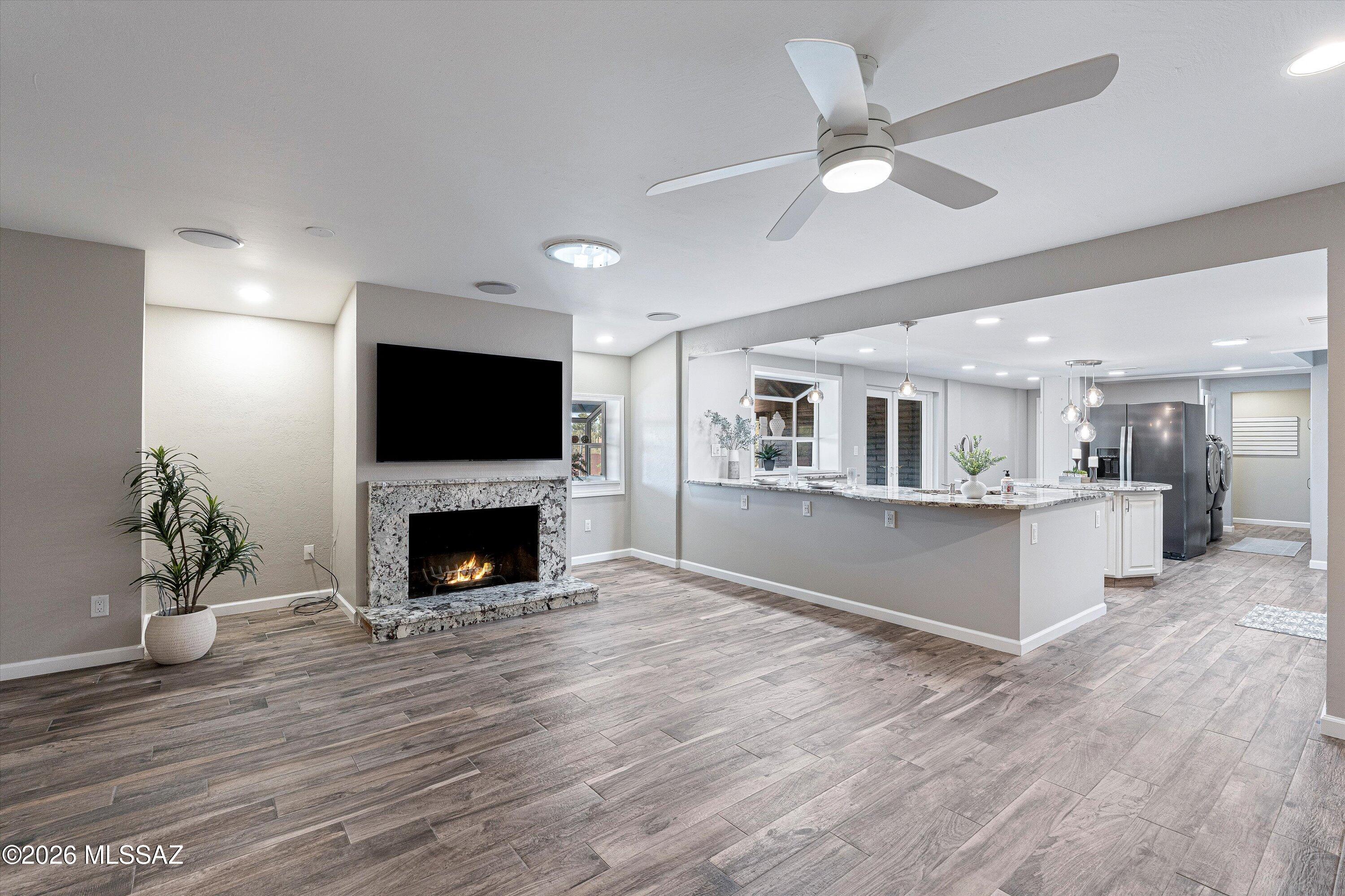 La Canada Foothills (1-75) - Residential