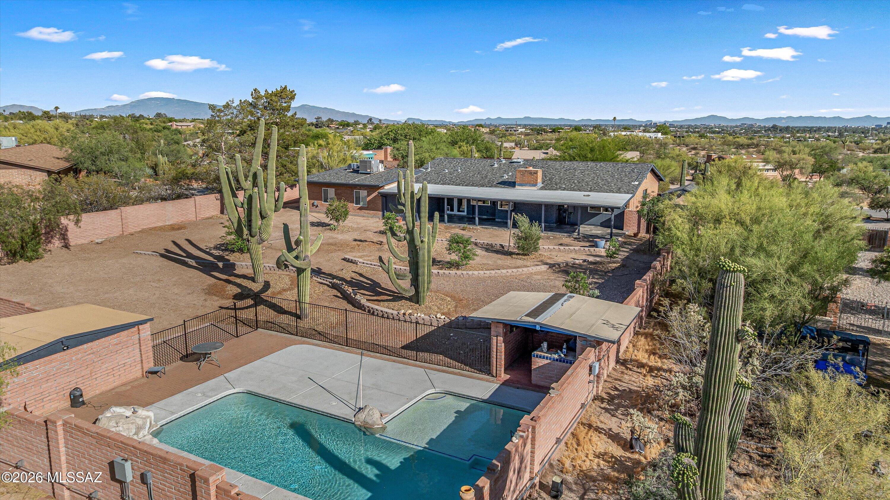 La Canada Foothills (1-75) - Residential
