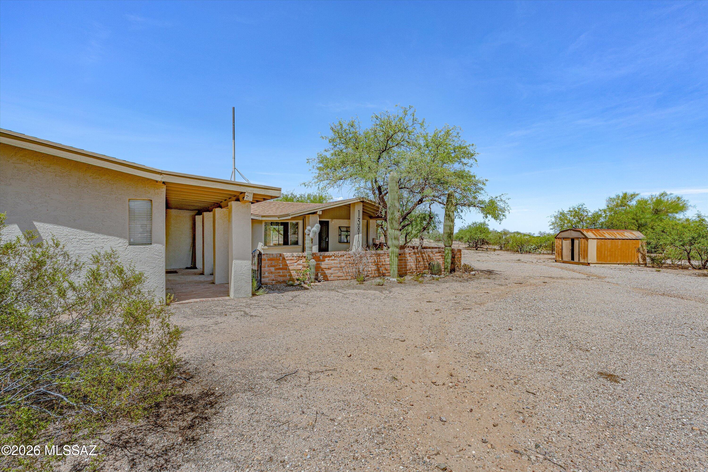 13810 E Candace Lane