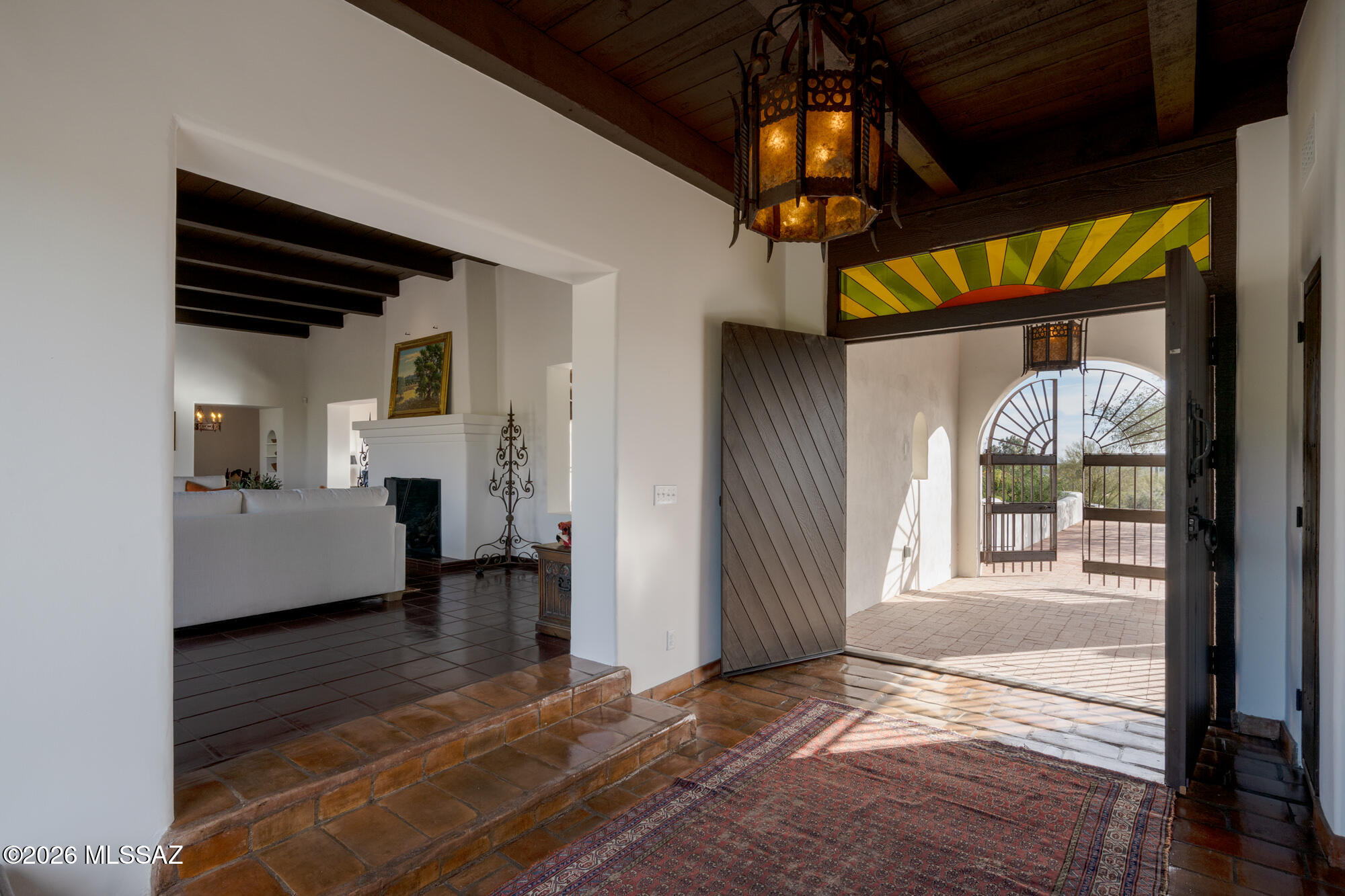 5055 N Calle La Vela