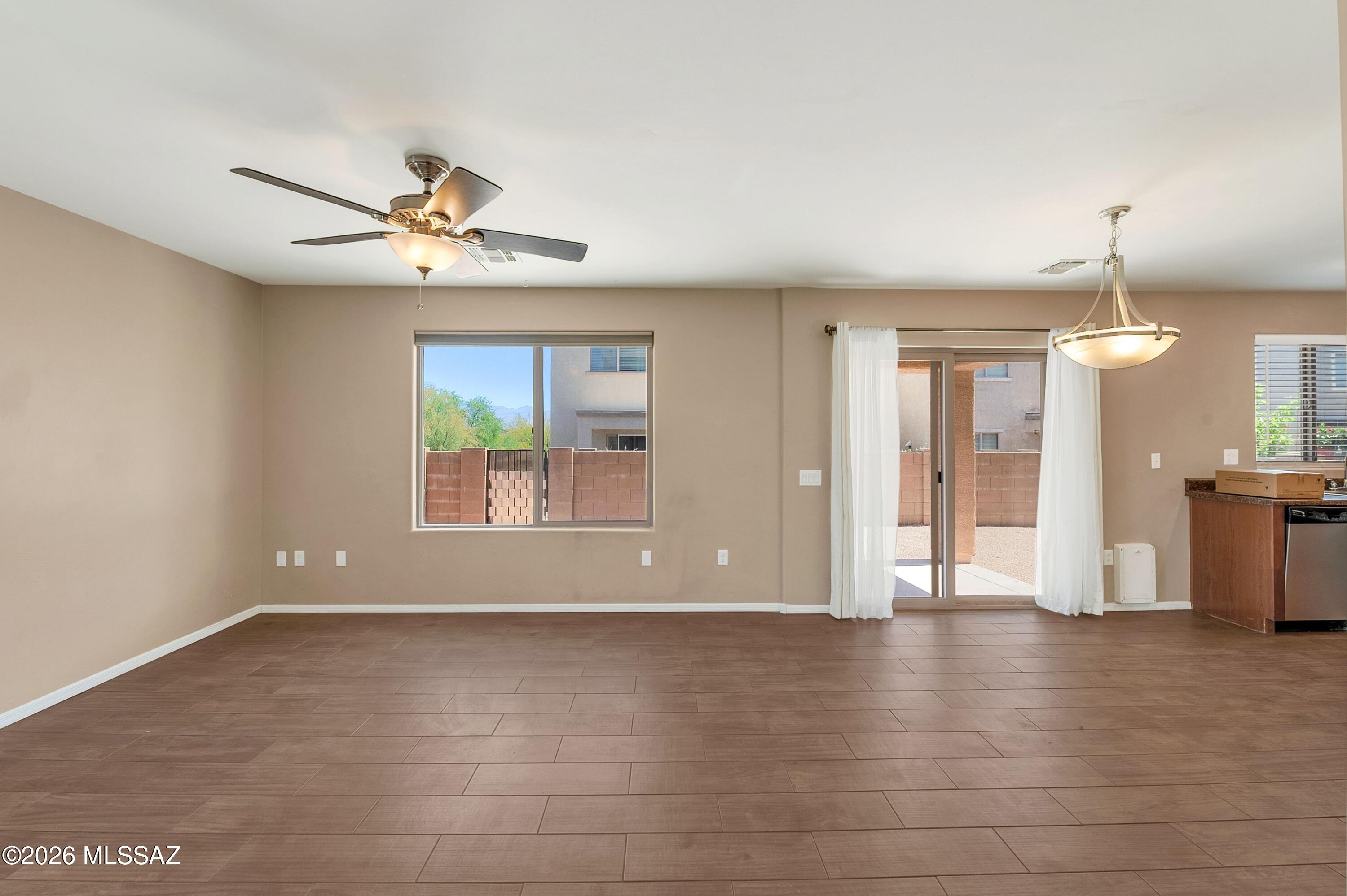 Sierra Morado Unit 2 East - Residential