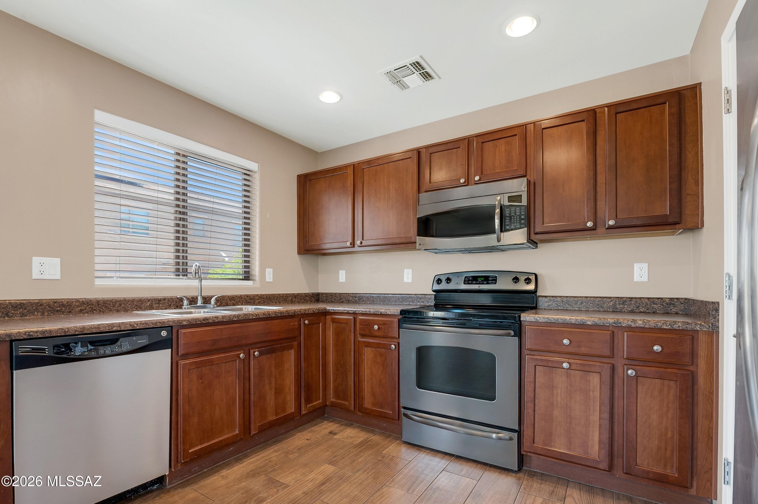 Sierra Morado Unit 2 East - Residential