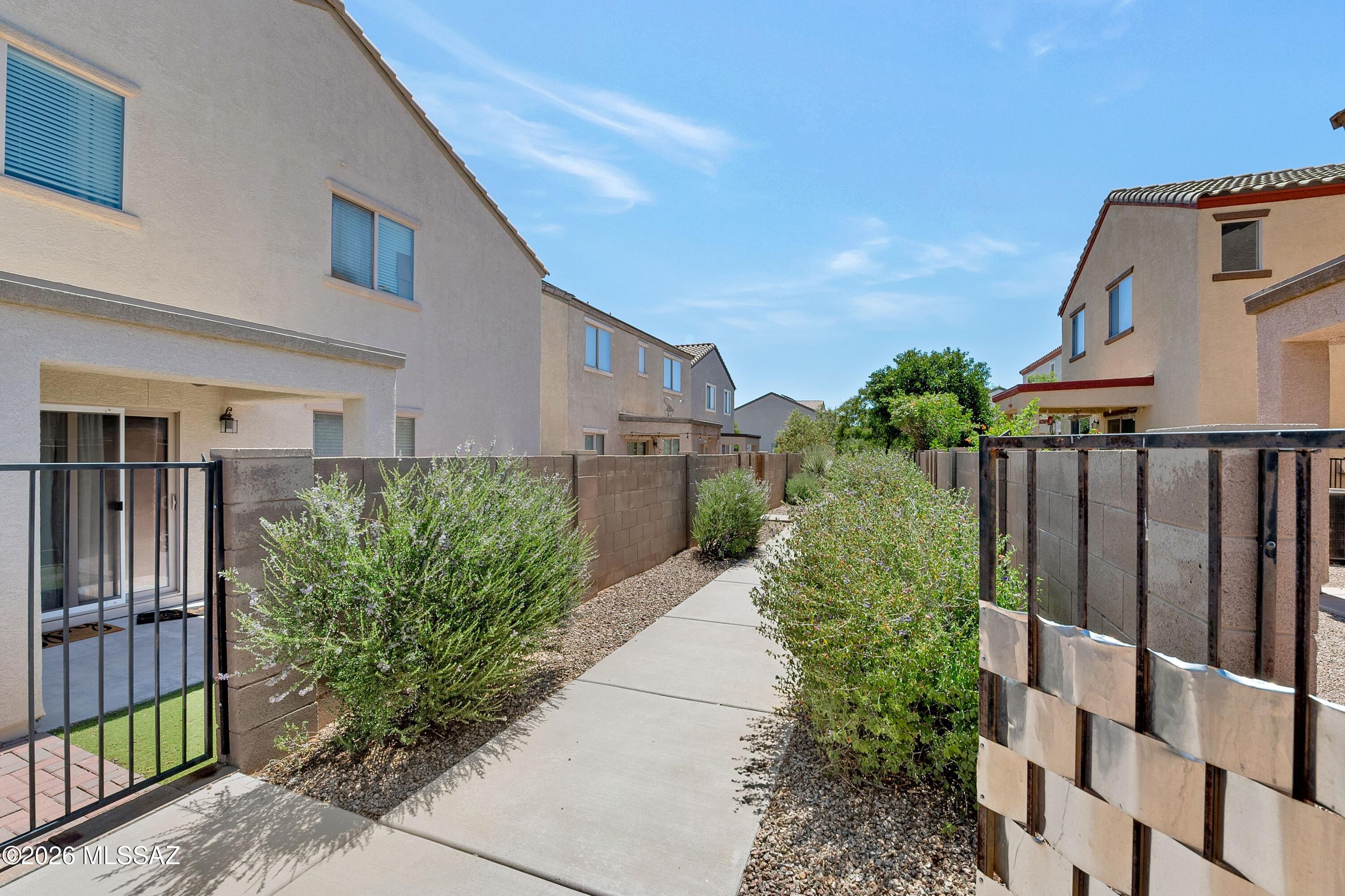Sierra Morado Unit 2 East - Residential